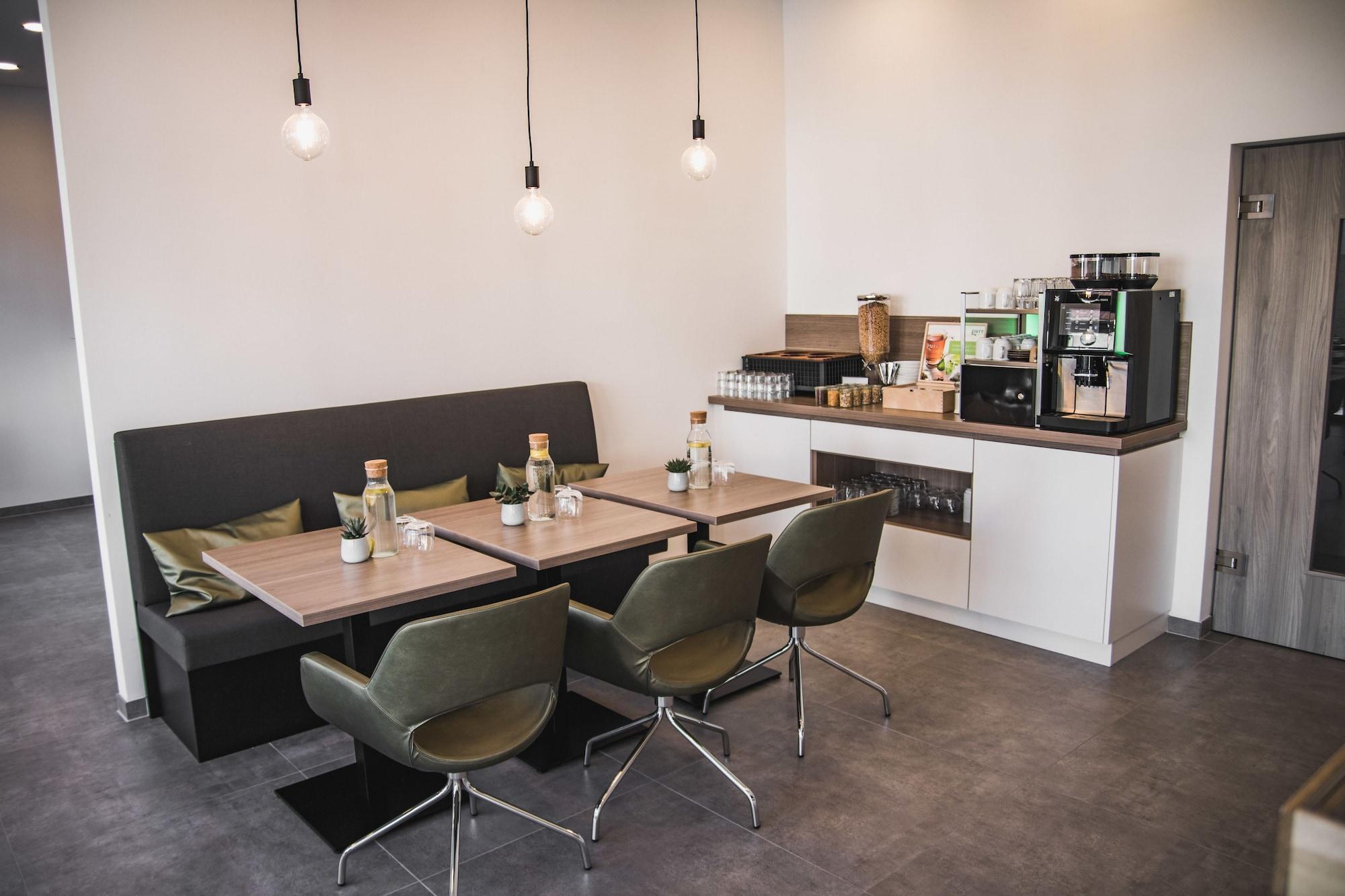 Restaurant Hayta Hotel Stuttgart Airport Messe