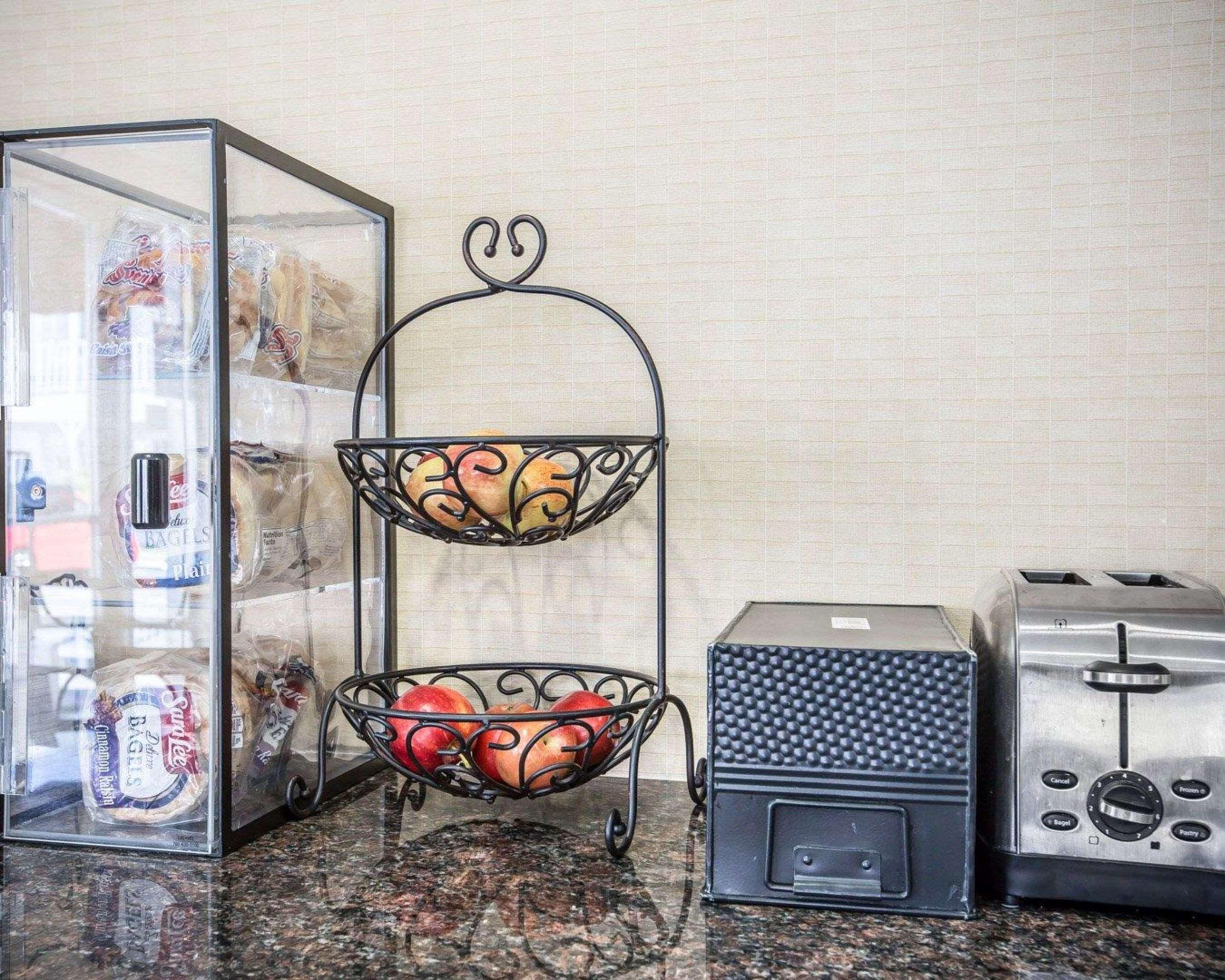 Restaurant Rodeway Inn Old Town Temecula