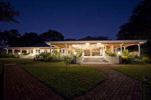 Alojamiento - Pioneers Lodge