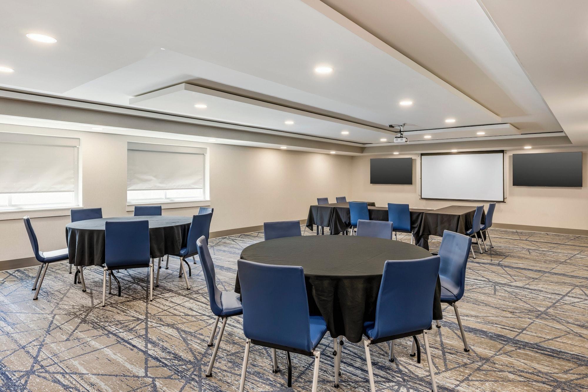 Sala de Reuniones Holiday Inn Express Chicago-Downers Grove by IHG