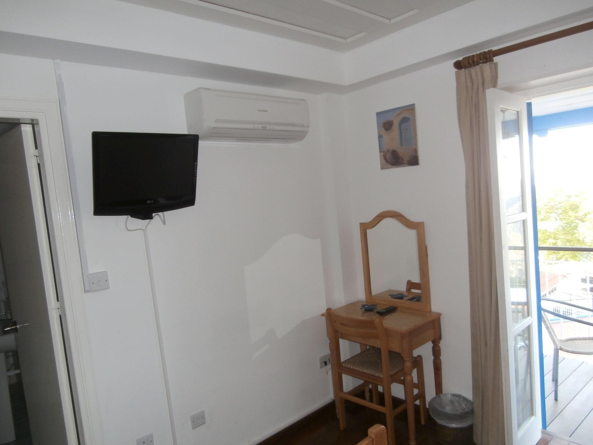 Set de Habitación Elyssia Hotel