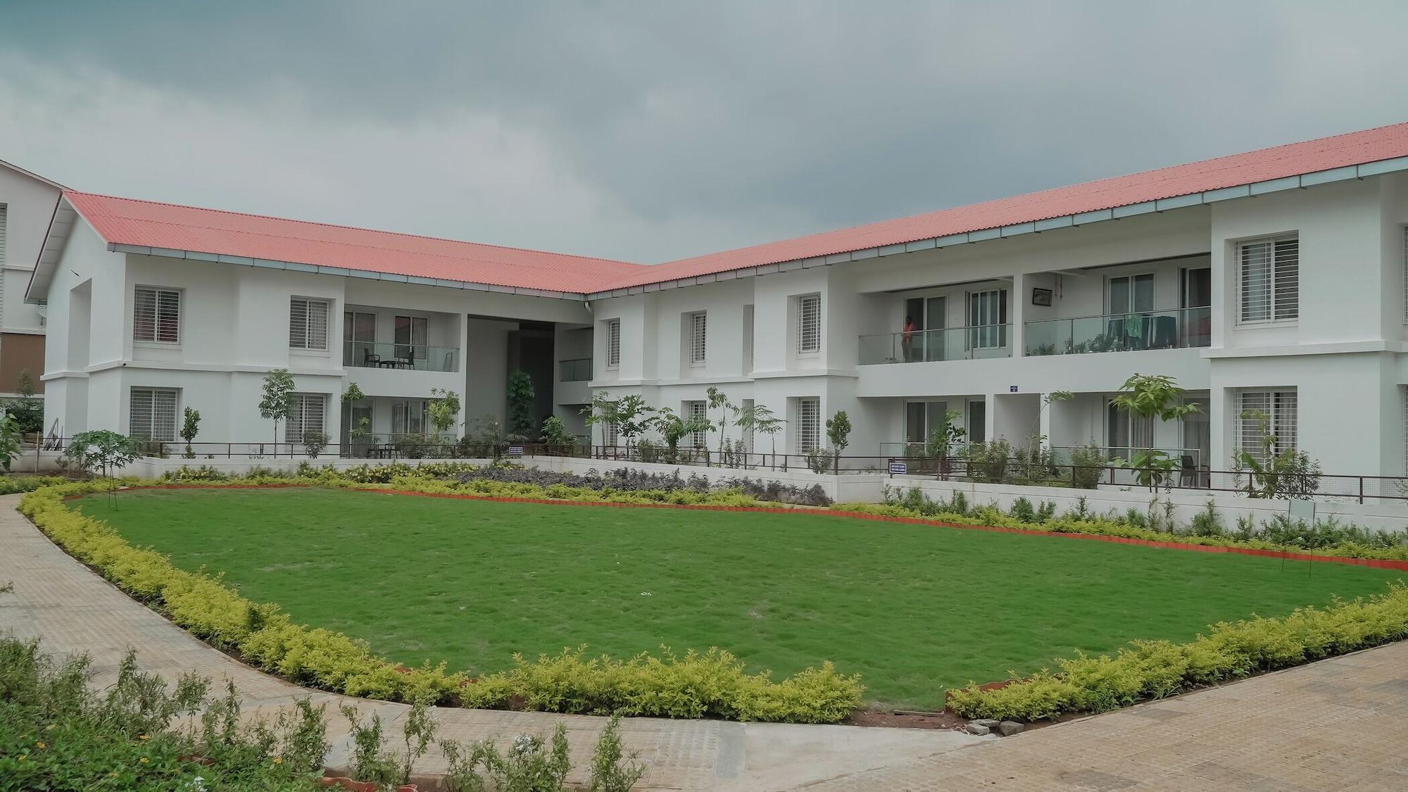 Vista Exterior OVI'S HOLIDAY