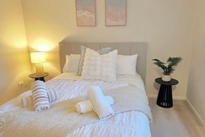 Alquiler Vacacional - 3brm luxury apartment-cairns city-esplanade-coffee machine-2 pools-table tennis