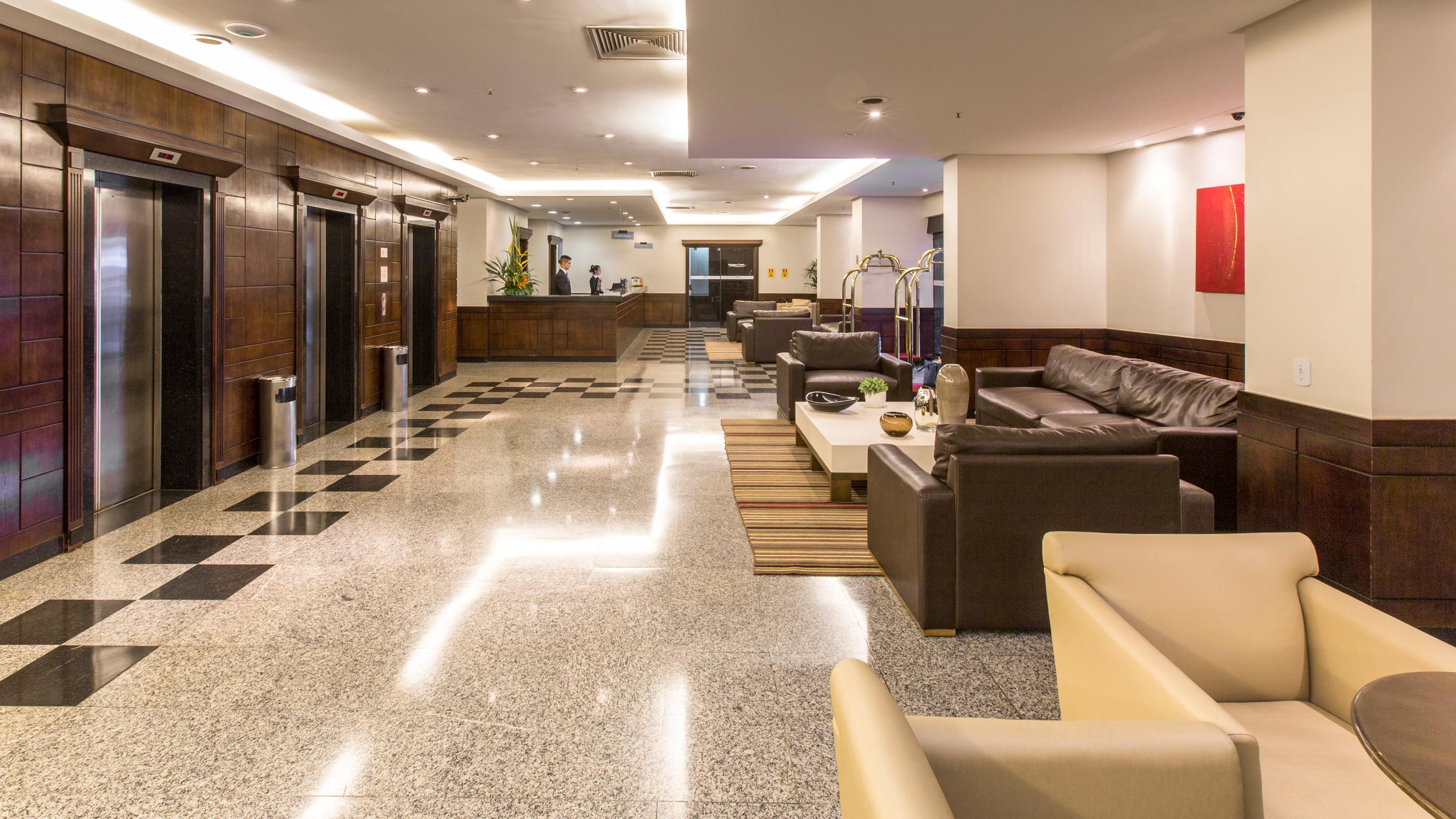 Vista Lobby Bonaparte Hotel