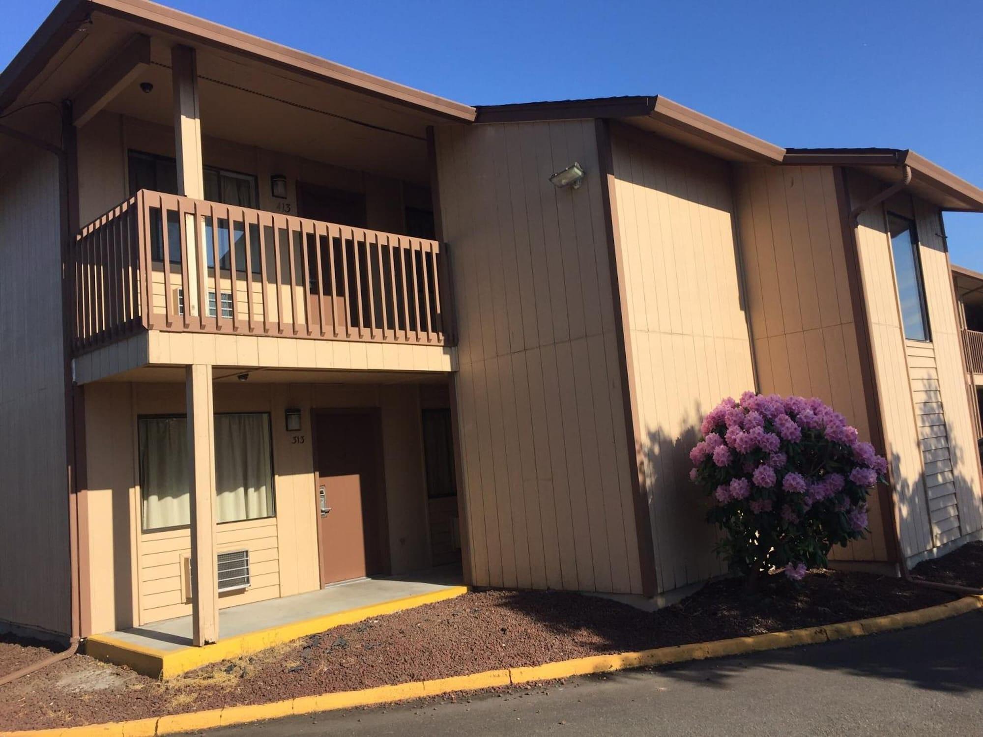 Vista Exterior Centralia Inn