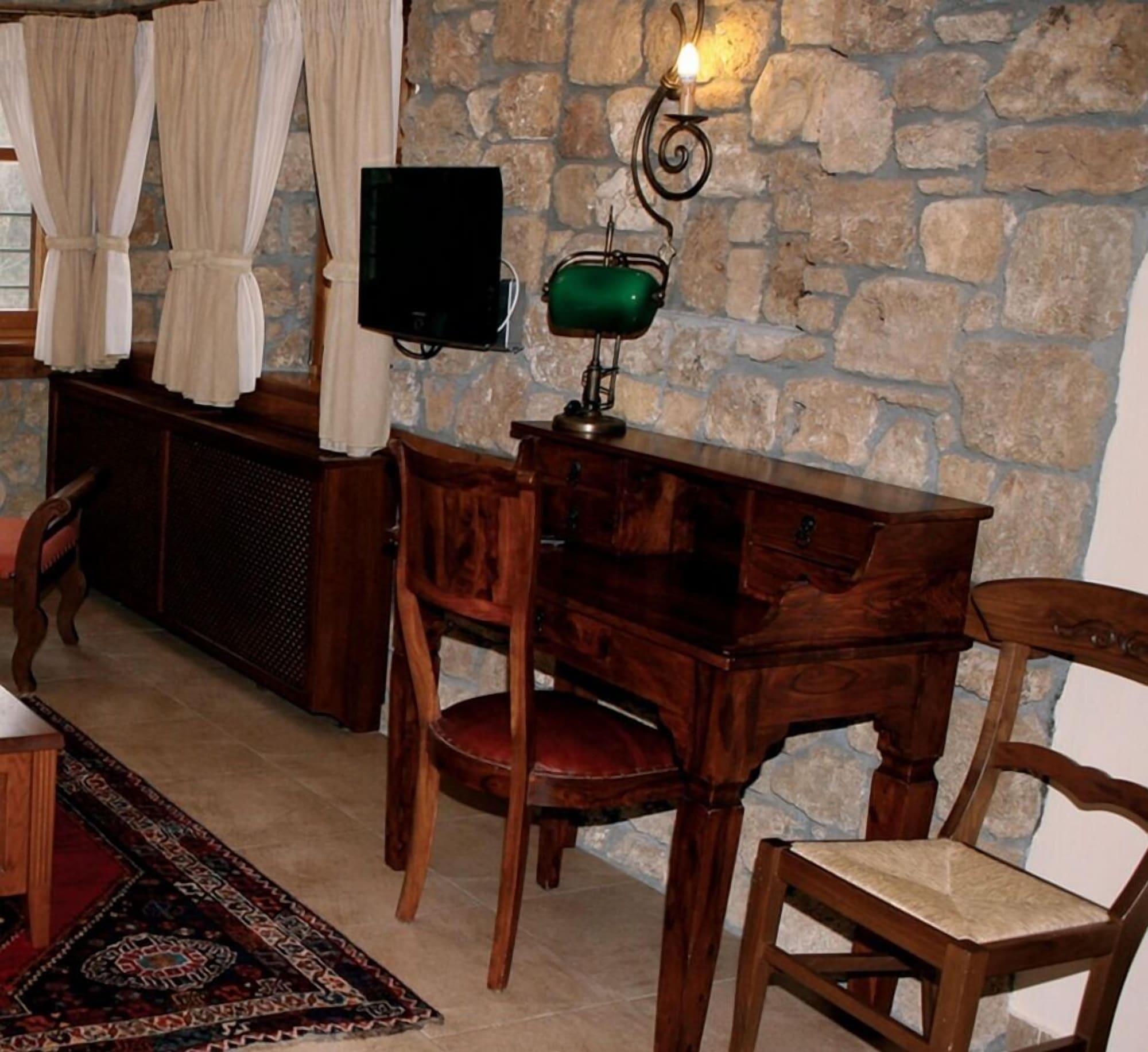 Set de Habitación Roes Suites