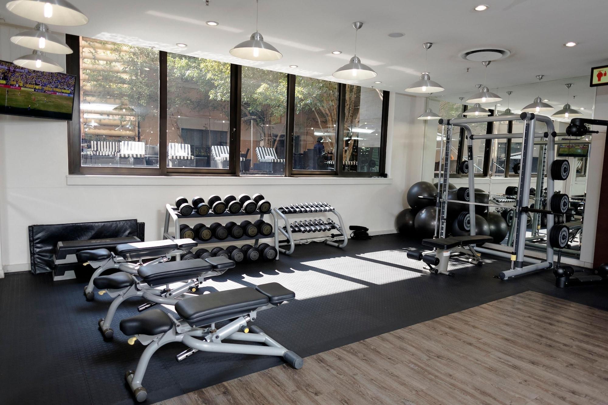 Gimnasio Davinci Hotel And Suites On Nelson Mandela Square