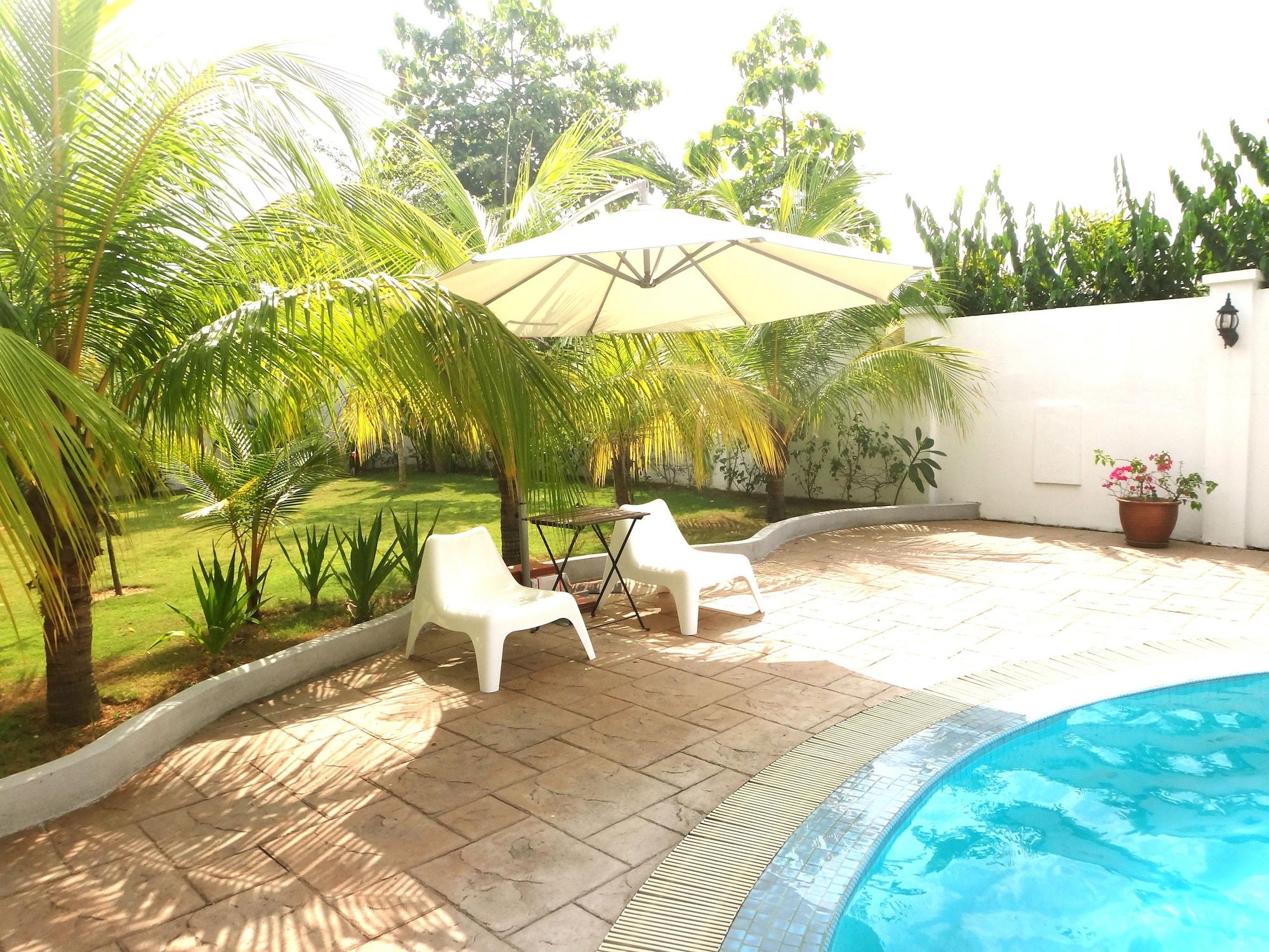 Vista Piscina Rumah Putih near KLIA & Xiamen University