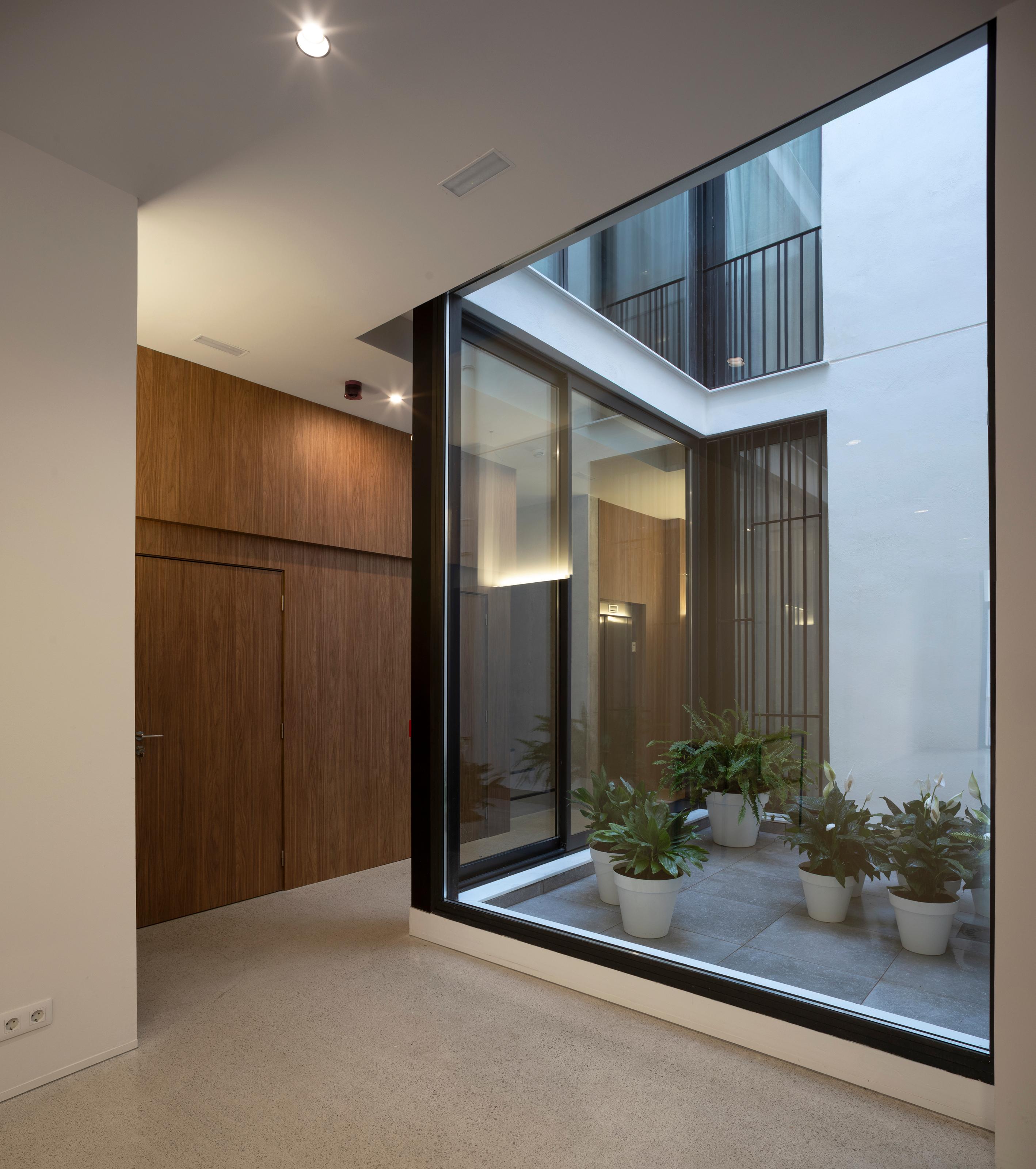 Vista Lobby Dau Studios