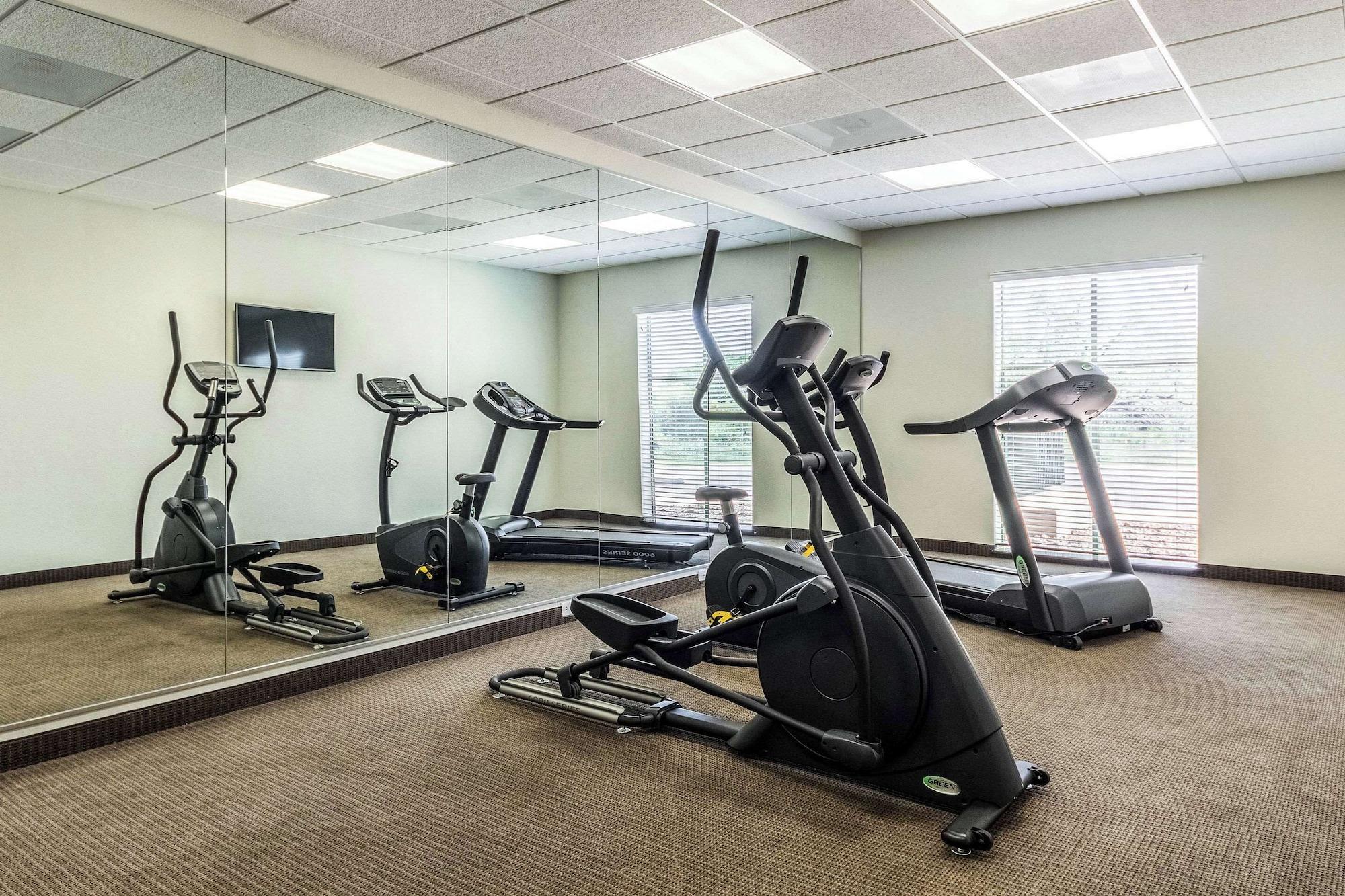 Gimnasio Sleep Inn & Suites Jourdanton - Pleasanton