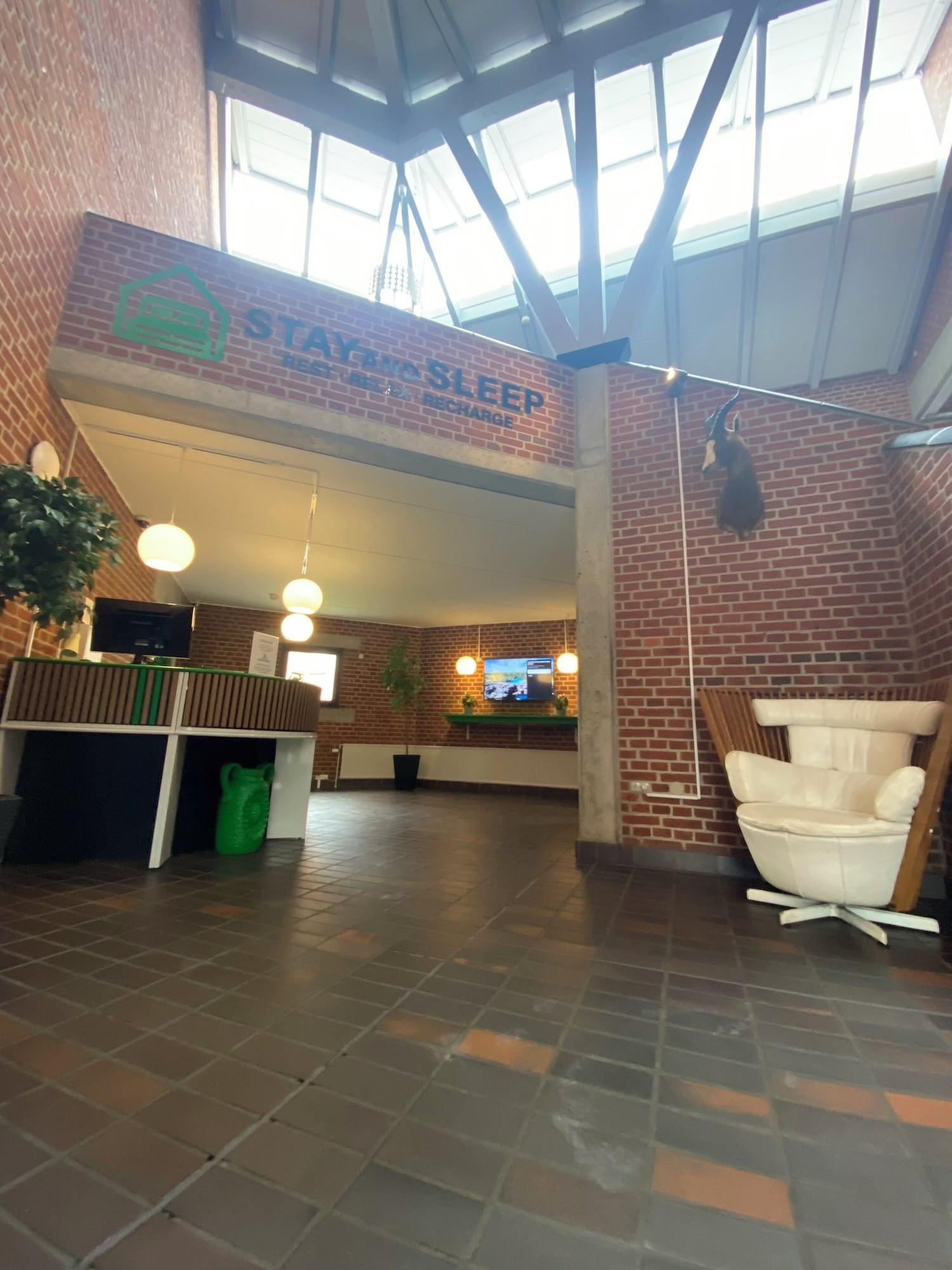 Vista Lobby Stay and Sleep