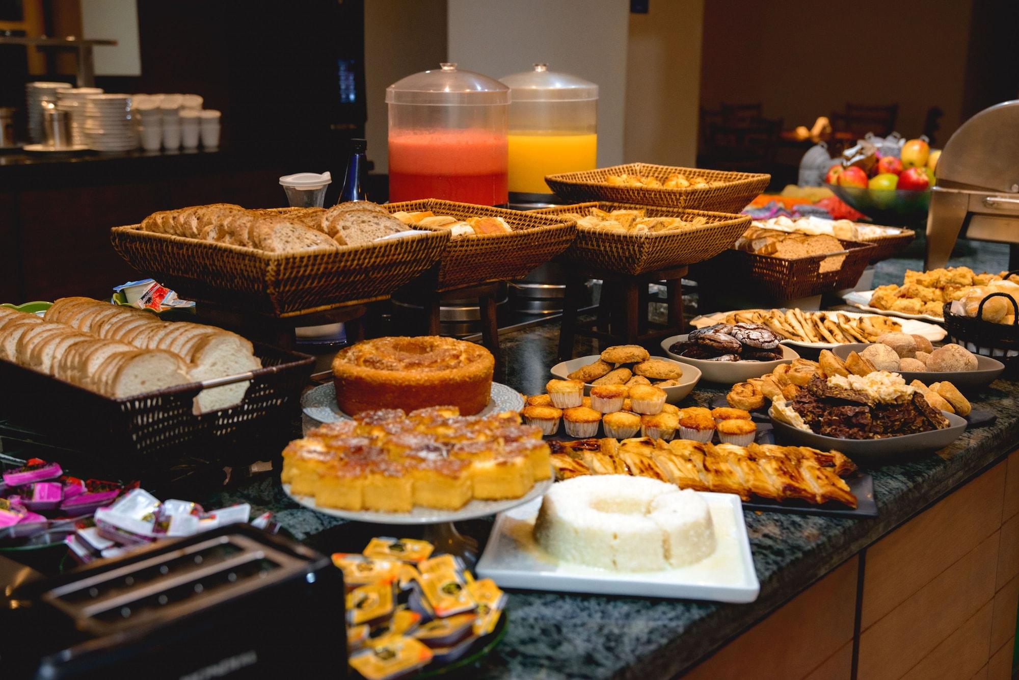 Restaurant Comfort Suites Alphaville