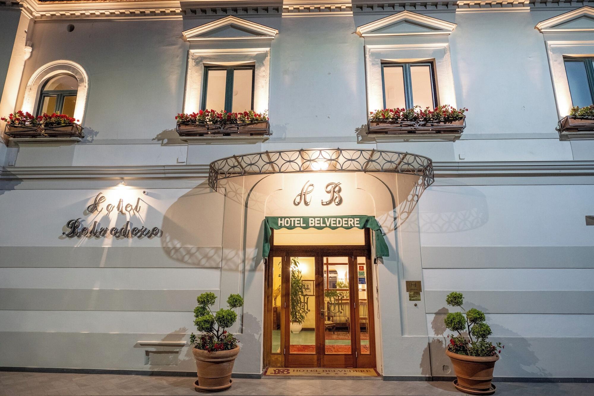 Vista Exterior Hotel Belvedere