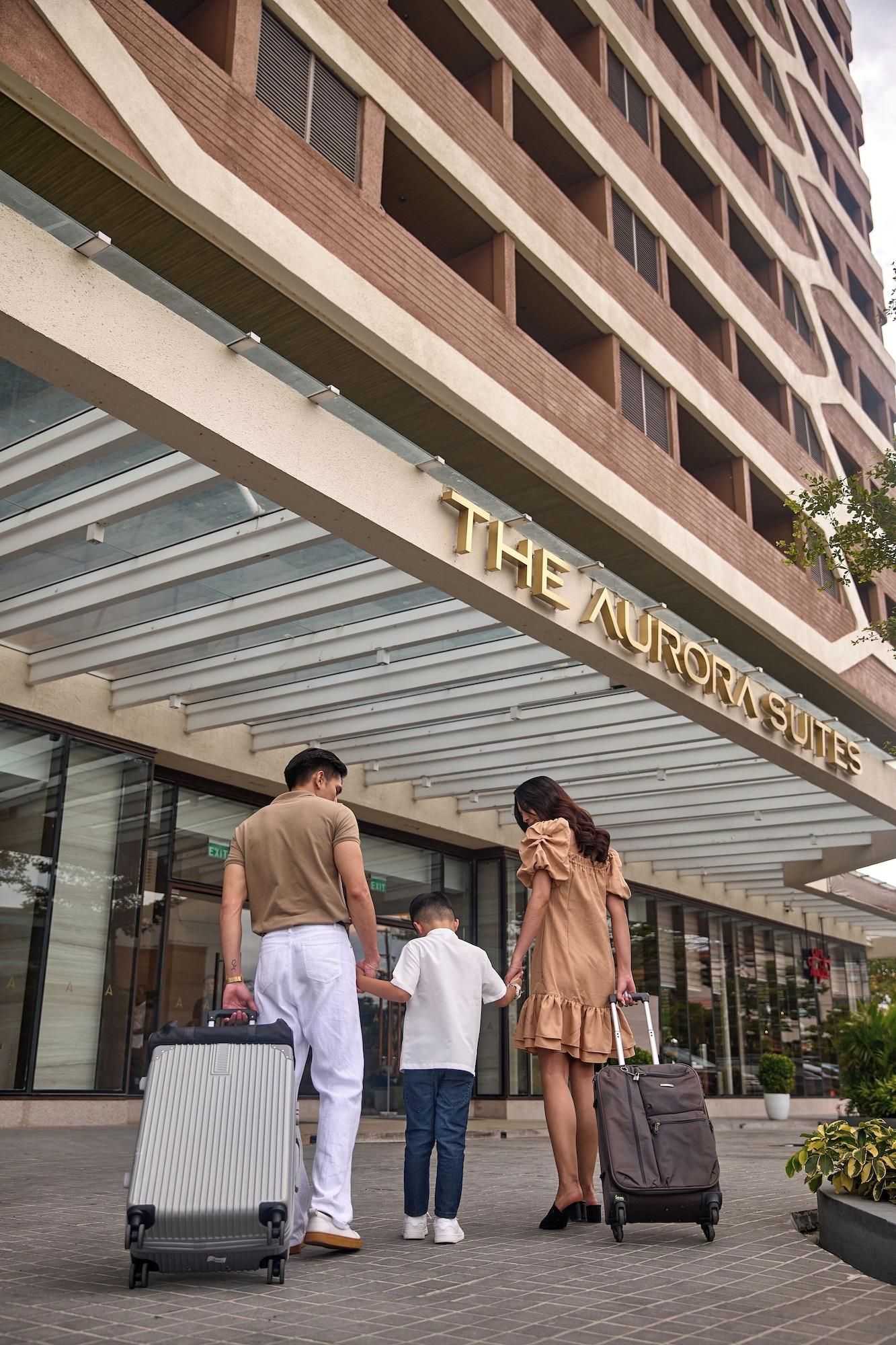 Vista Exterior The Aurora Subic Hotel Managed by HII