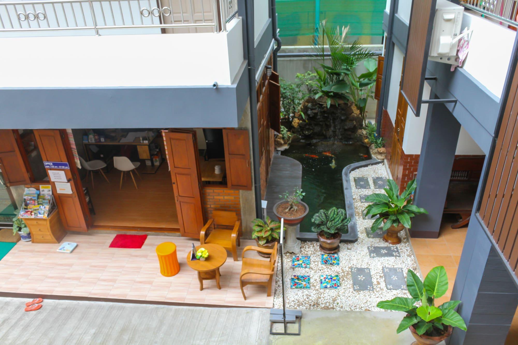 Vista Lobby DP House