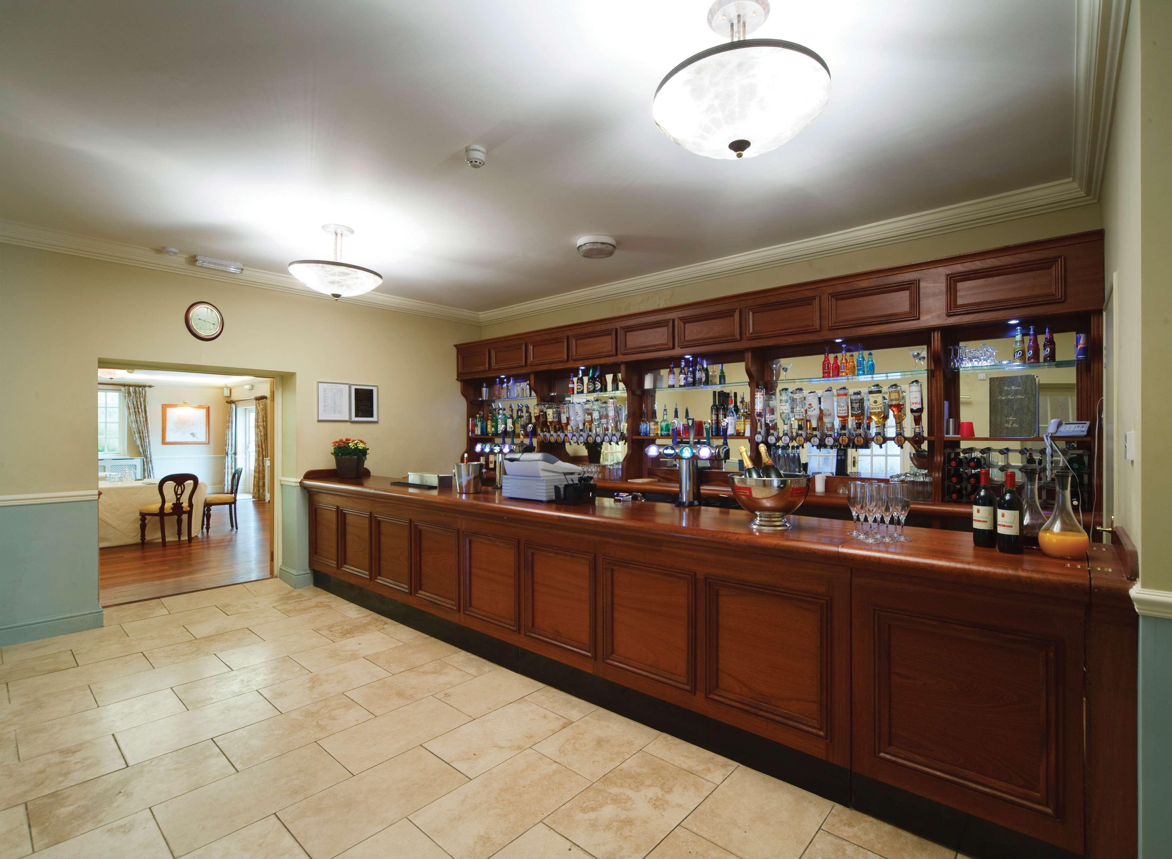 Bar/Salón Leigh Park Country House Hotel & Vineyard, BWSC