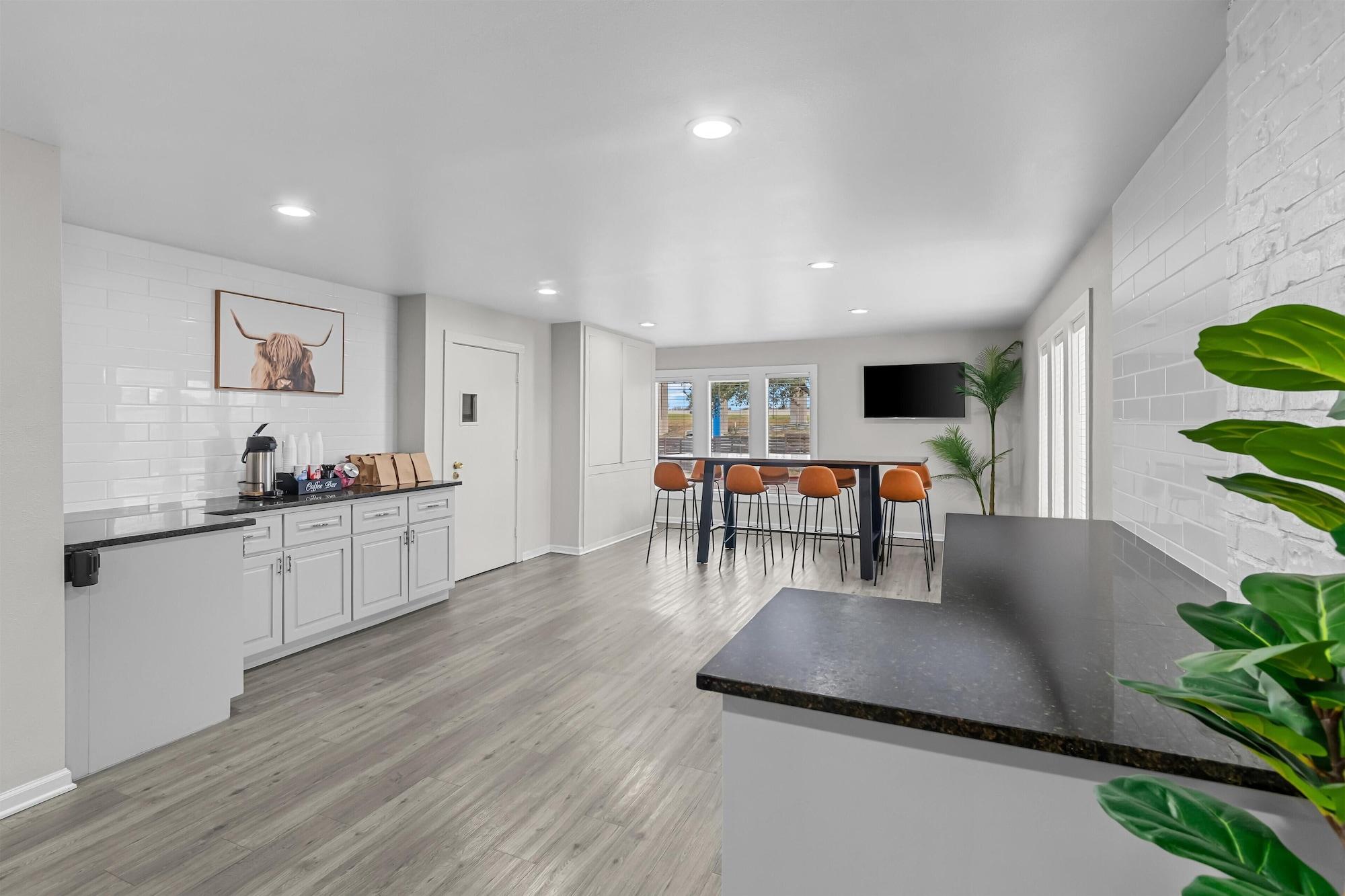 Restaurant Americas Best Value Inn Austin University