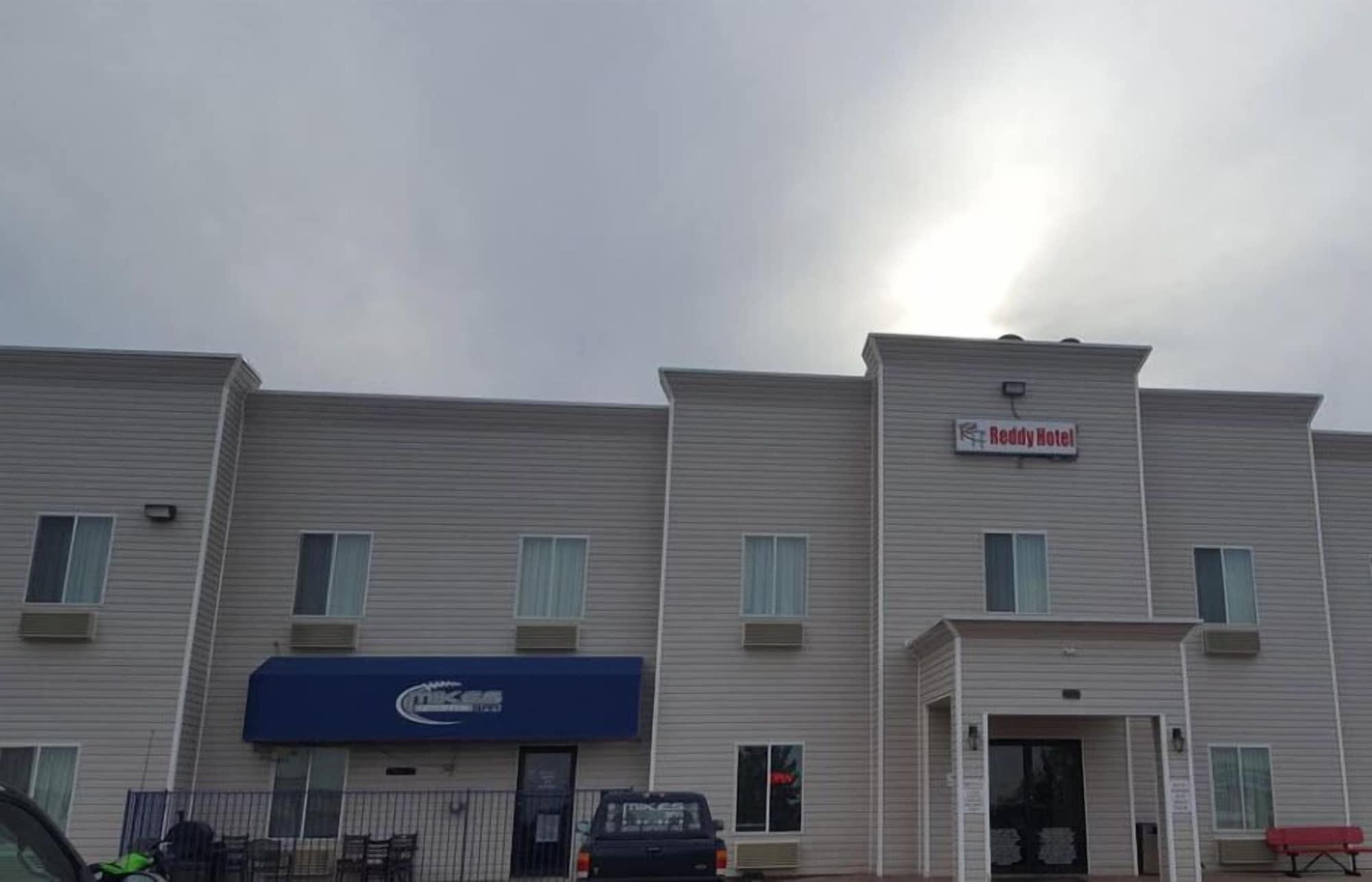 Vista Exterior Reddy Hotel