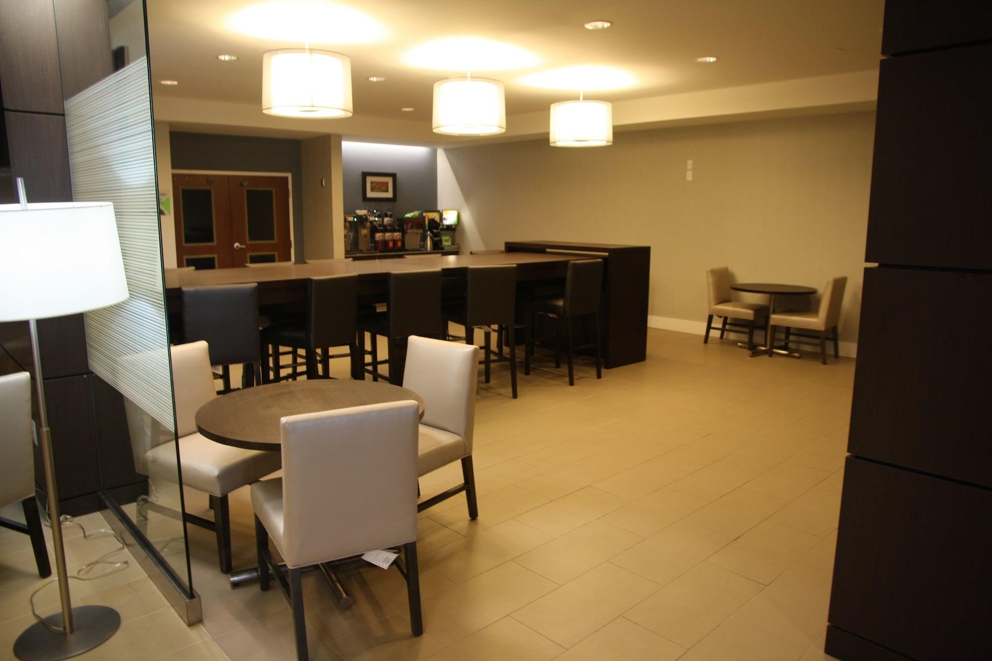 Restaurant Wingate By Wyndham Niagara Falls