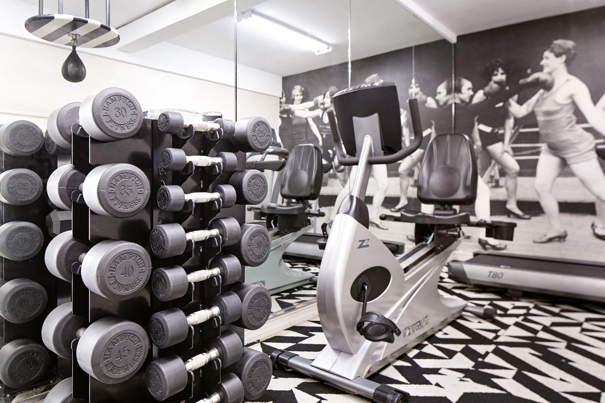 Gimnasio Carlyle Inn