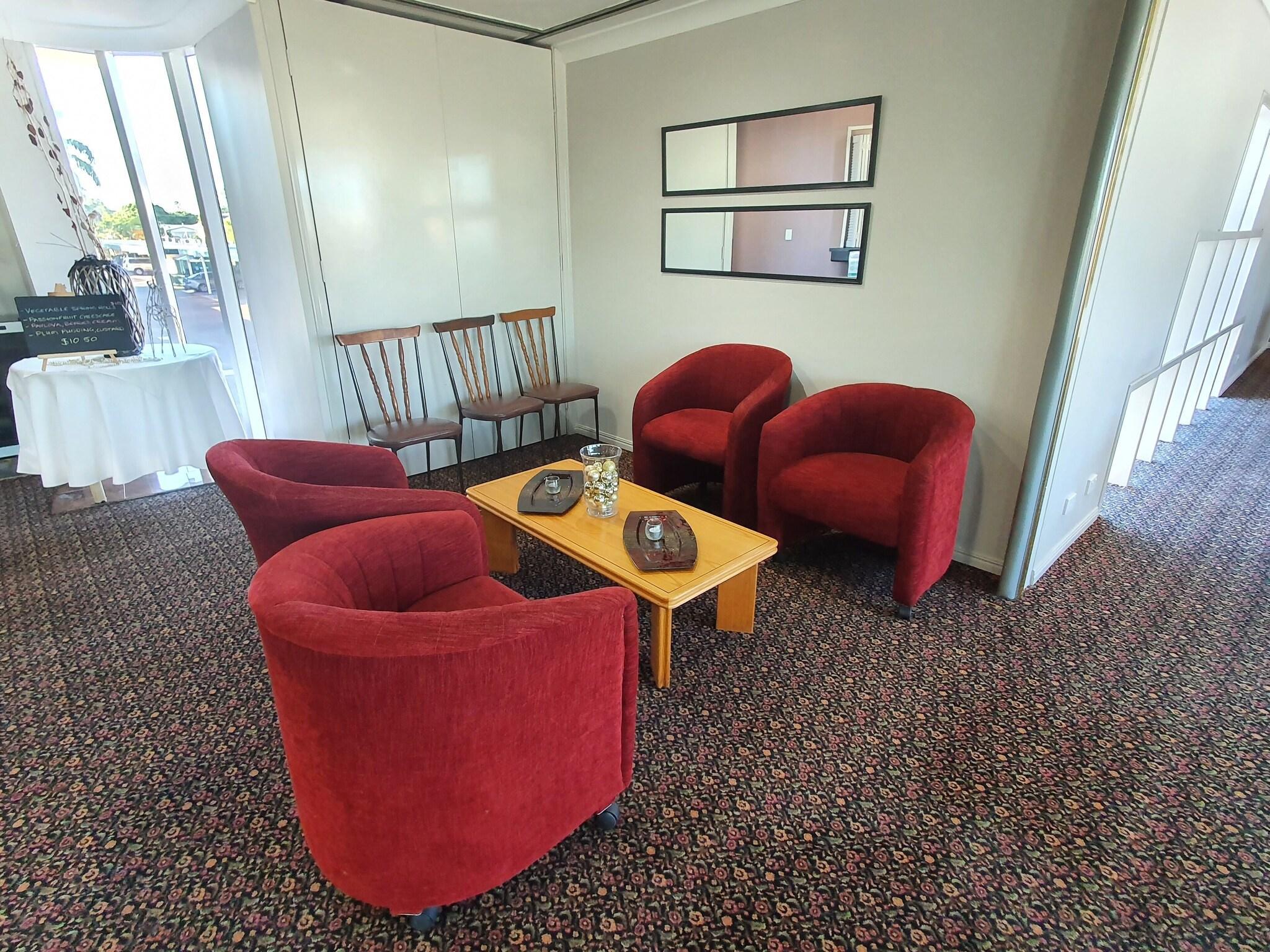 Restaurant McNevins Parkway Motel