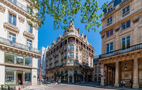 La Clef Louvre Paris by The Crest Collection