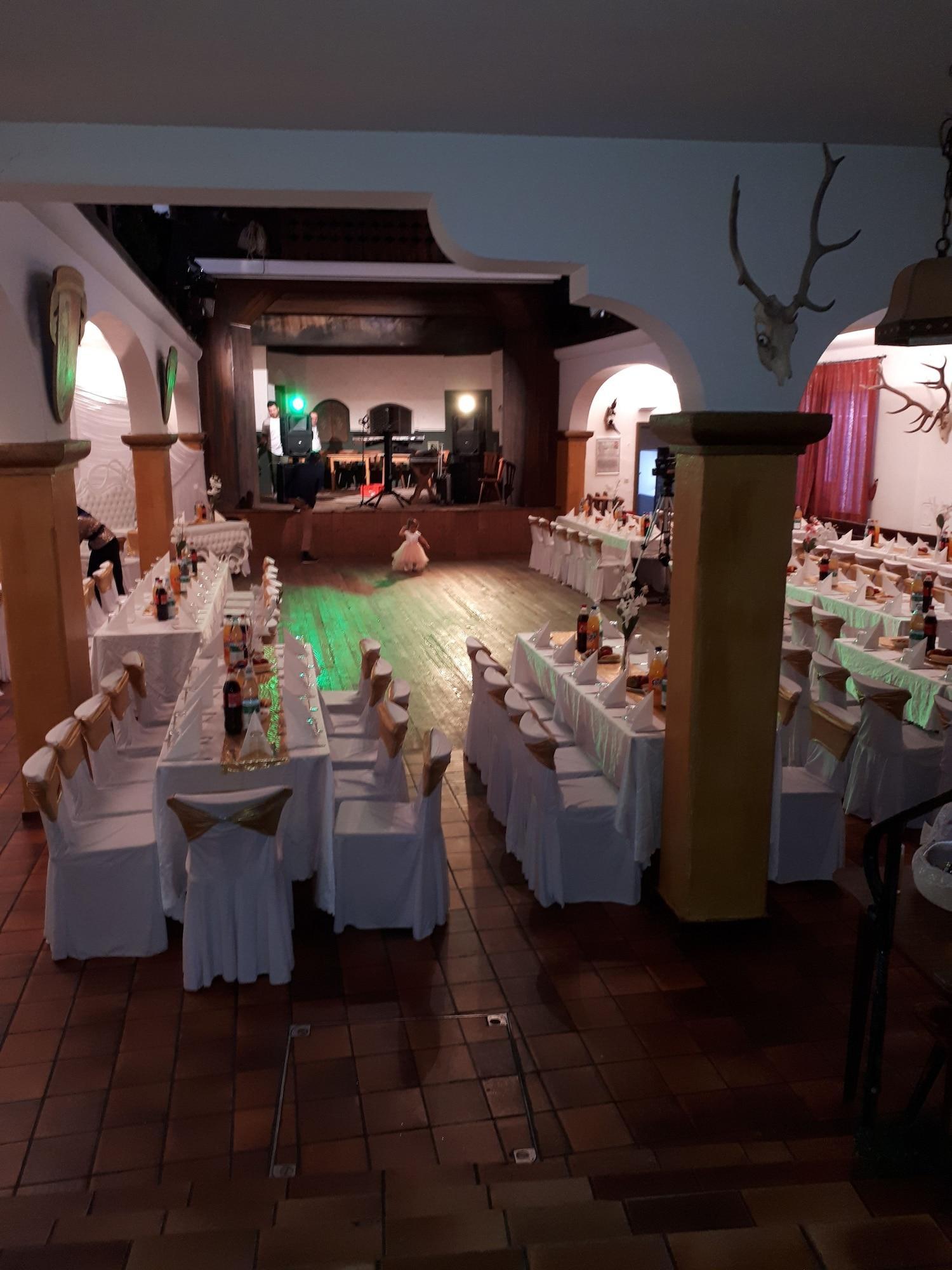 Salón de Baile Gasthof zum Rassen