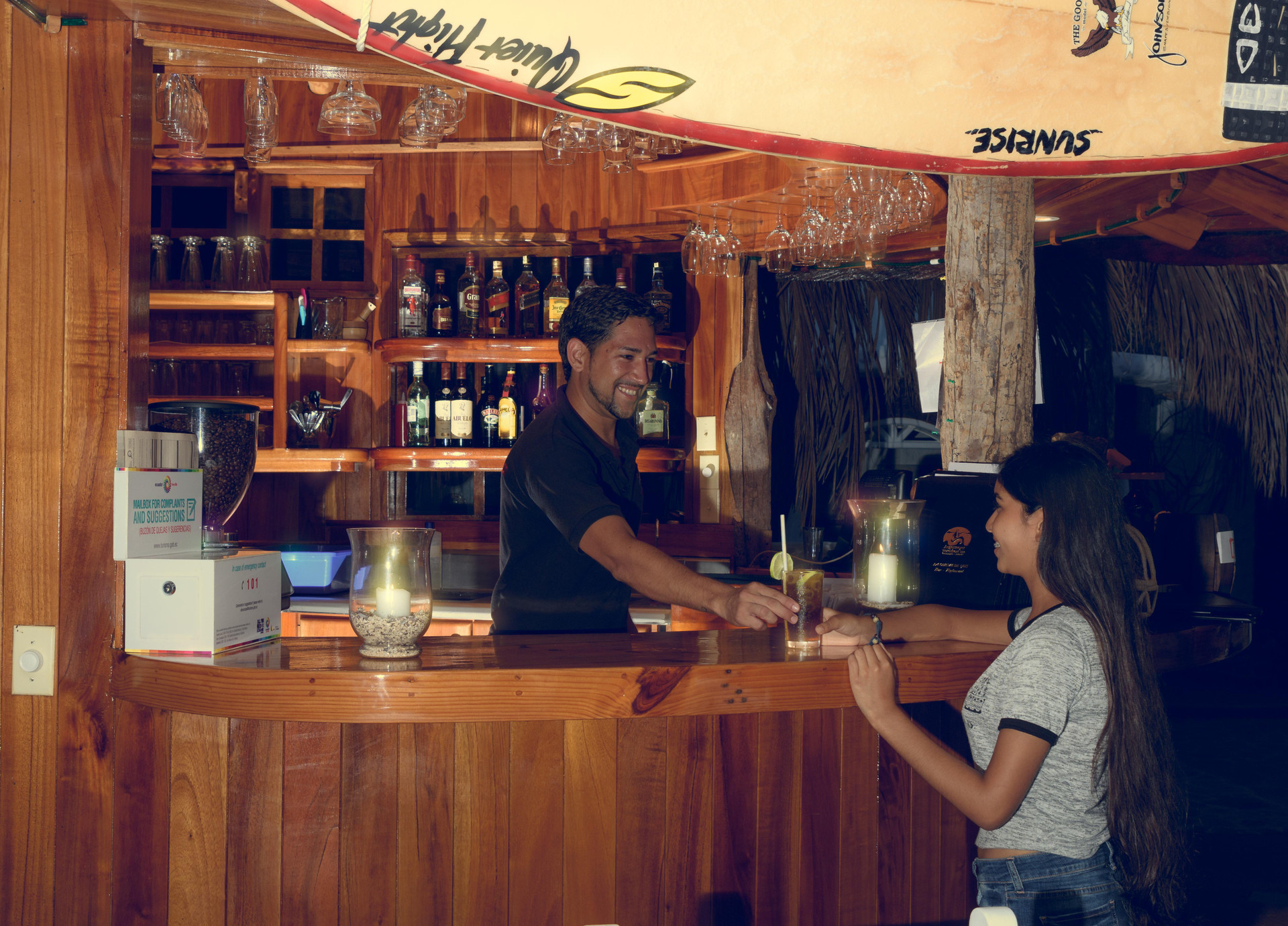 Bar/Salón Angermeyer Waterfront Inn