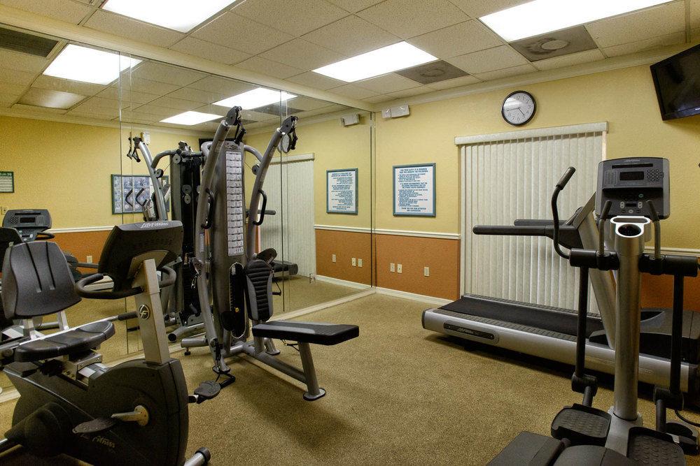 Gimnasio Beachside Hotel & Suites