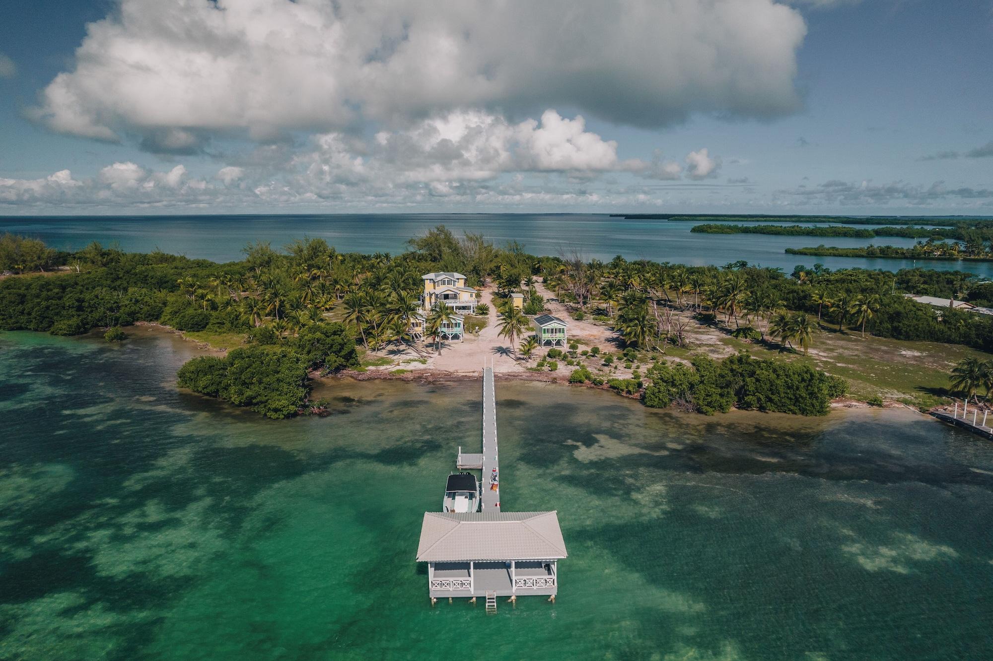 Varios Belize Reef Escape