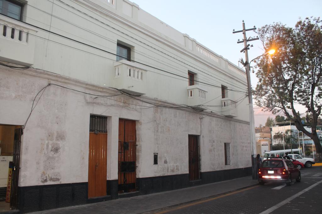 Vista Exterior Orkkowasi Backpackers