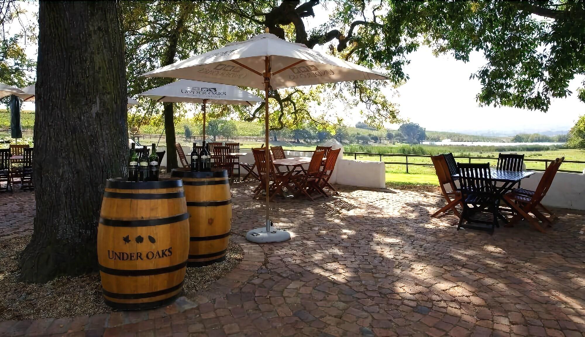Restaurant Under Oaks