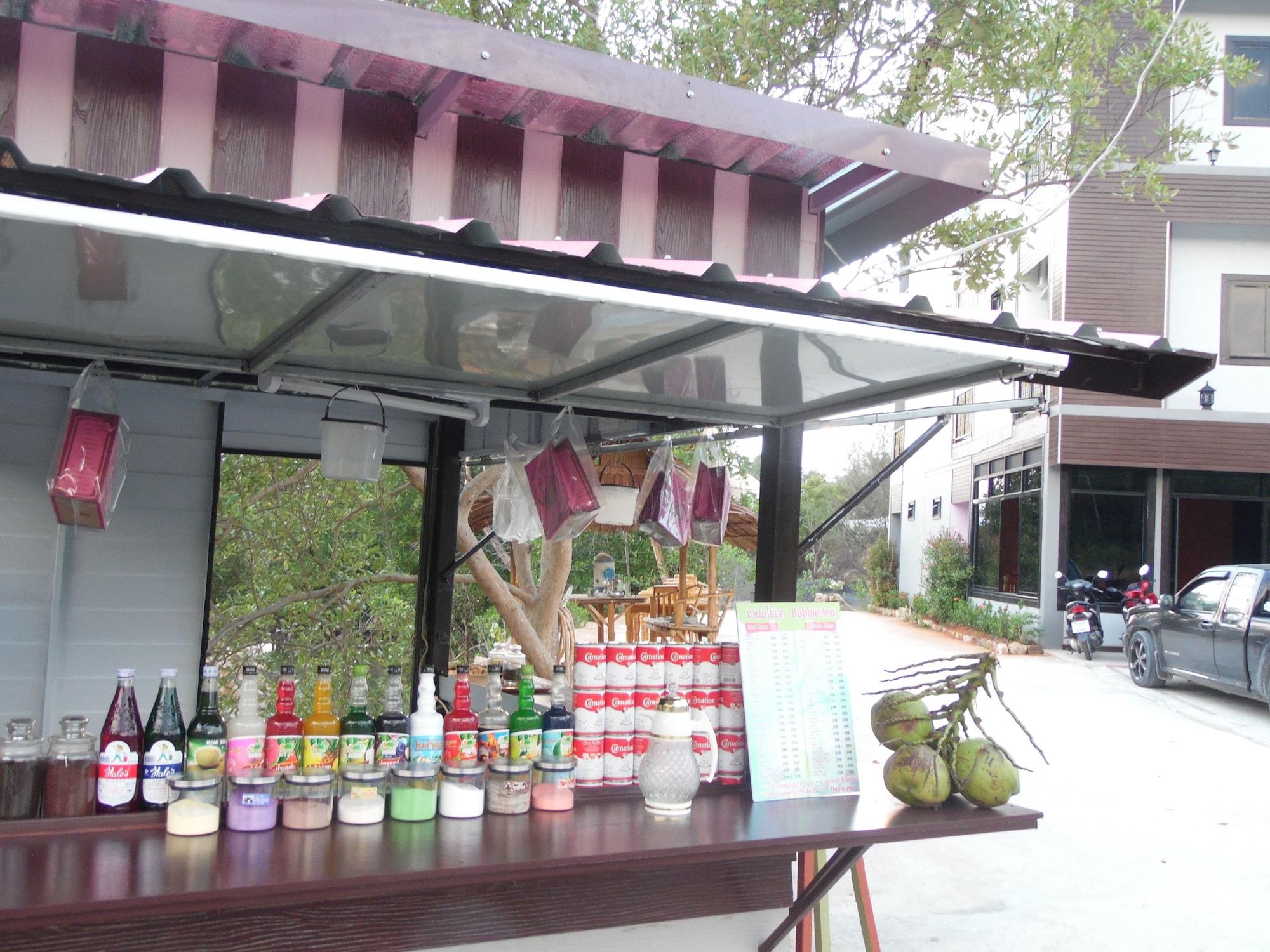 Bar/Salón PhuTubkaek View House