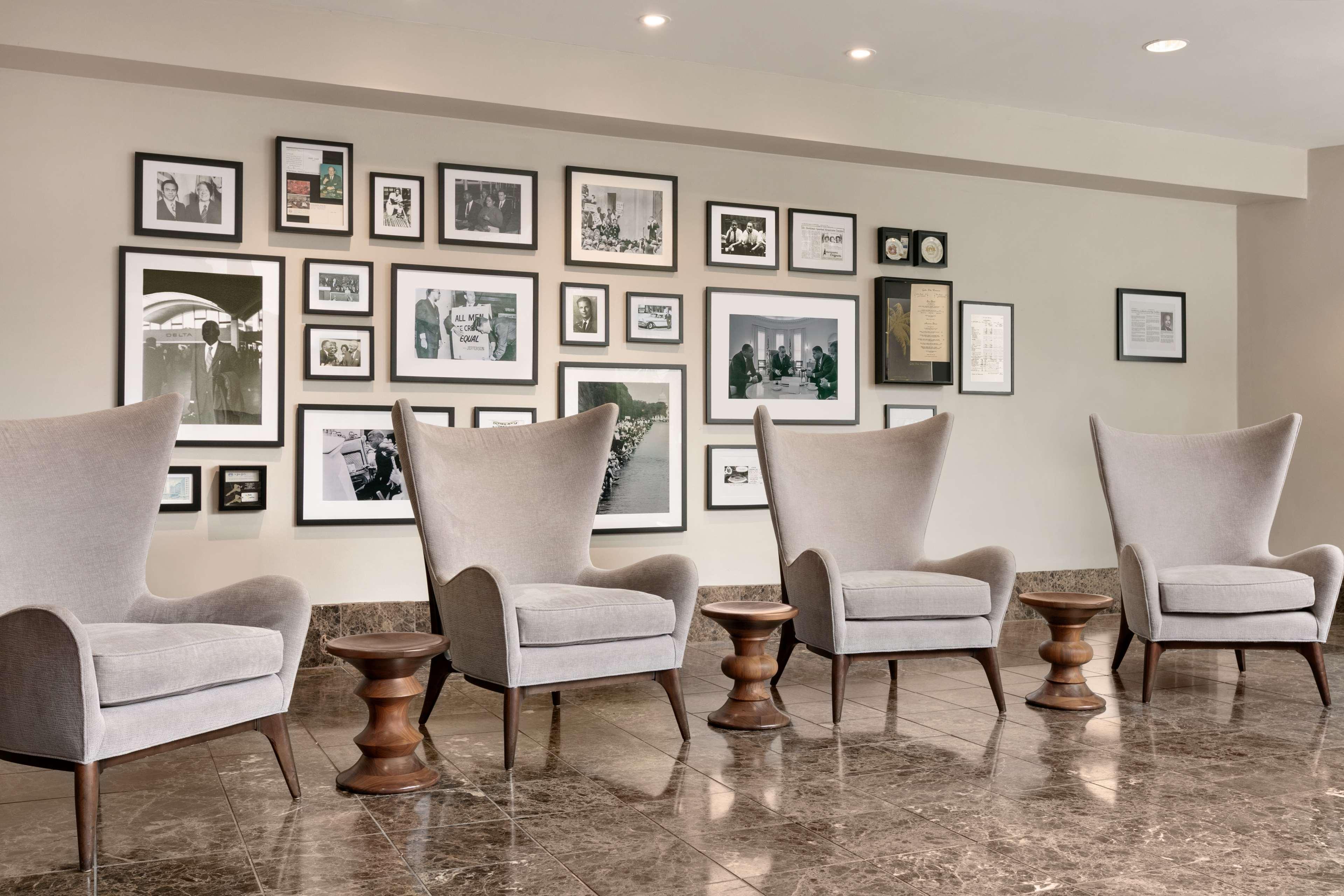 Vista Lobby American Hotel Atlanta Downtown, Tapestry Collection Hilton