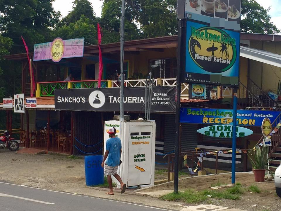 Vista Exterior Backpackers Manuel Antonio