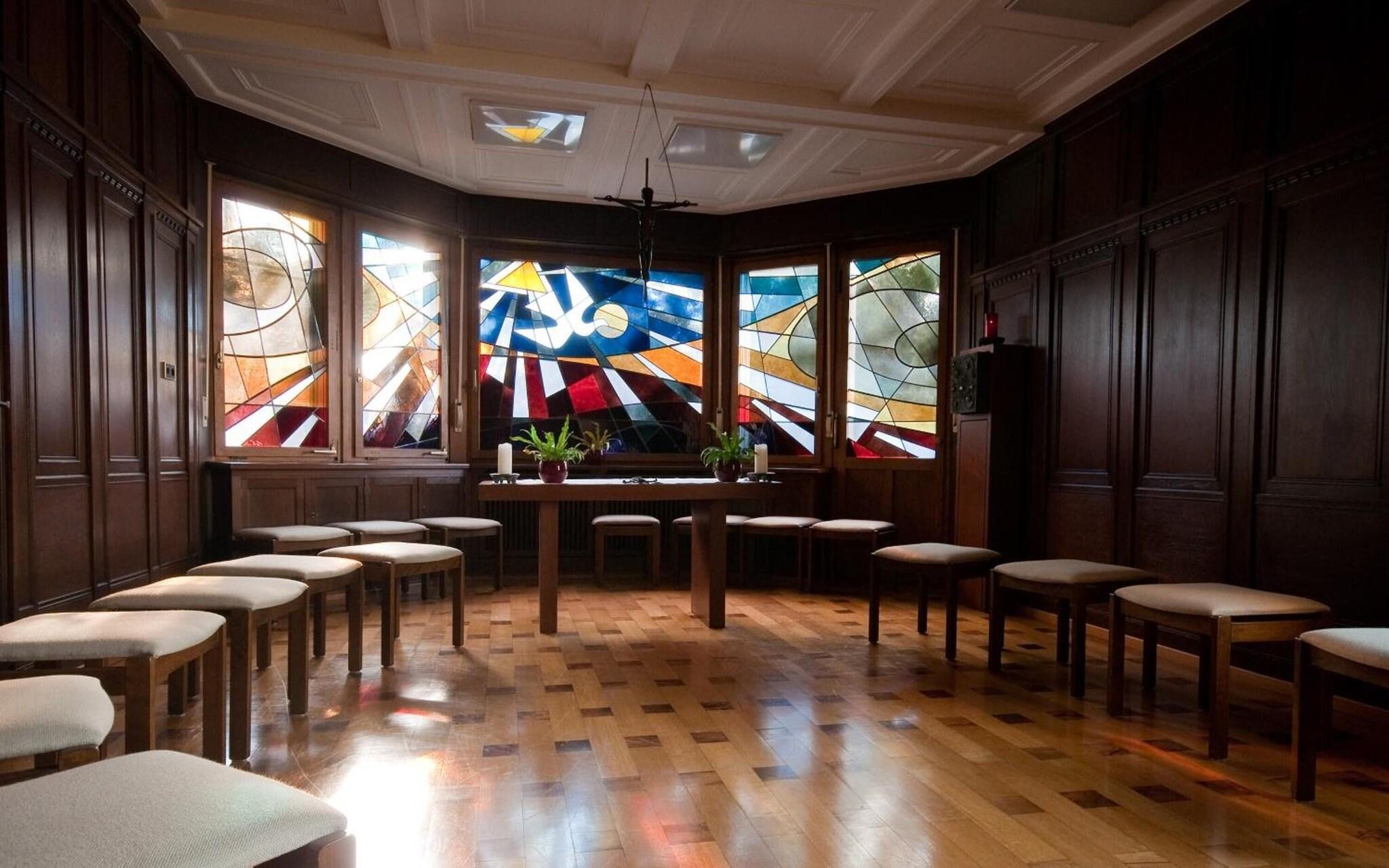 Bar/Salón Caritas Tagungszentrum