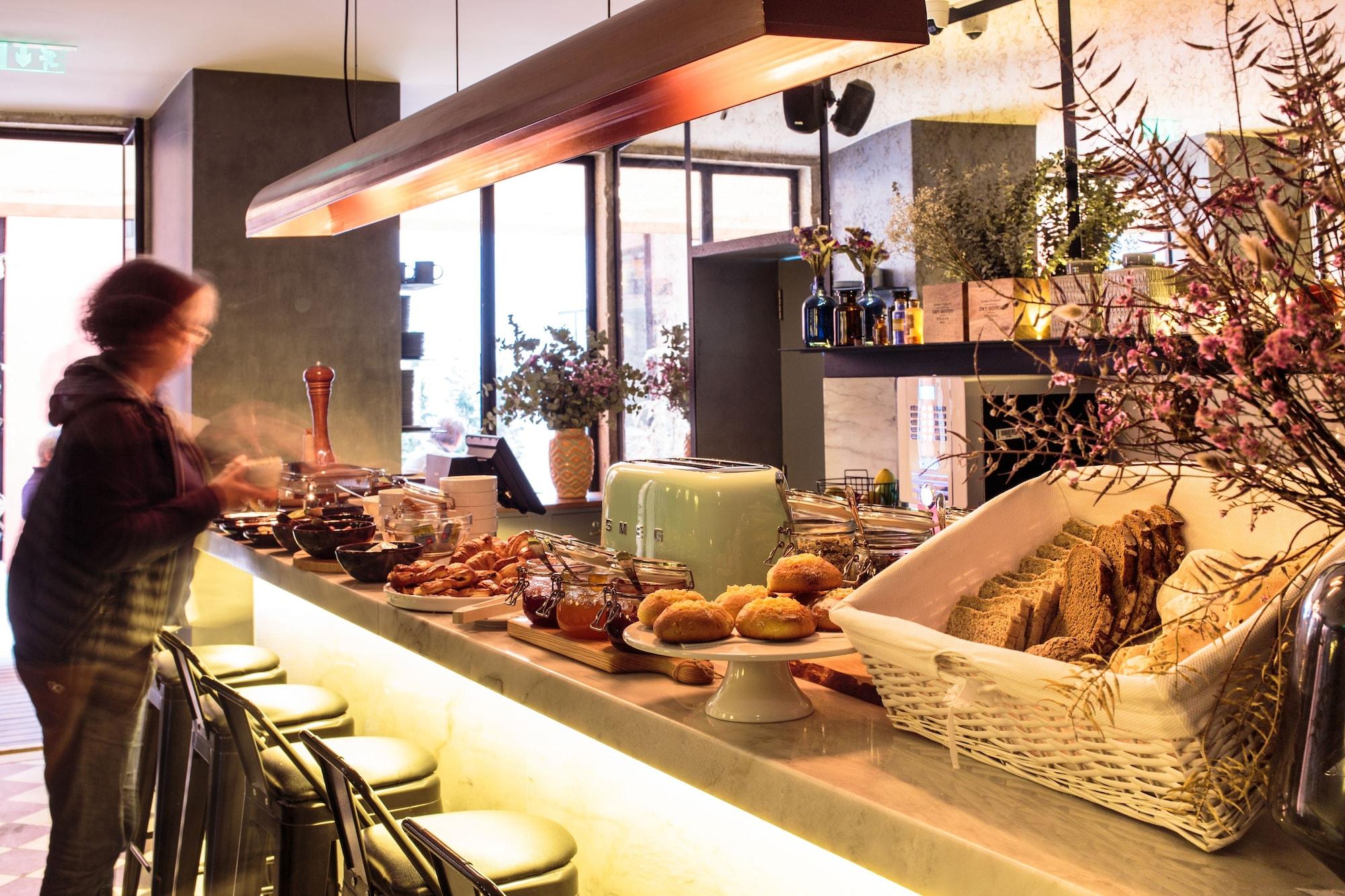 Restaurant Dear Lisbon - Gallery House