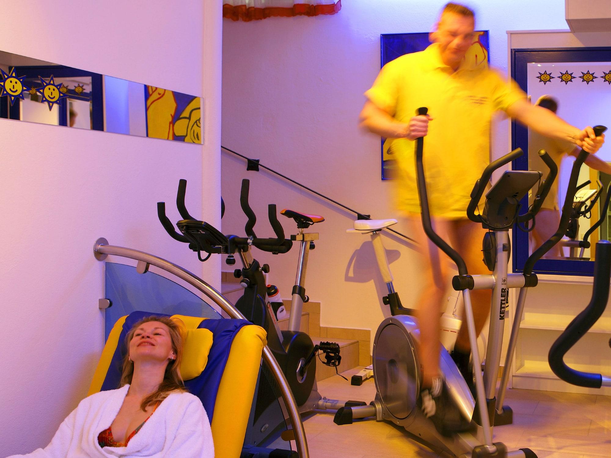 Gimnasio Barry Memle Lake Side Resort