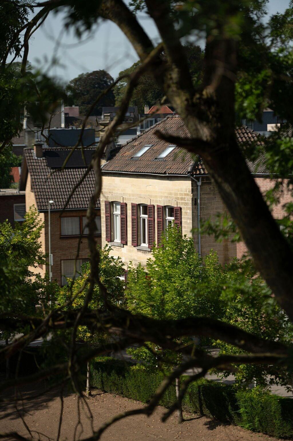 Vista Exterior Hotel Kint