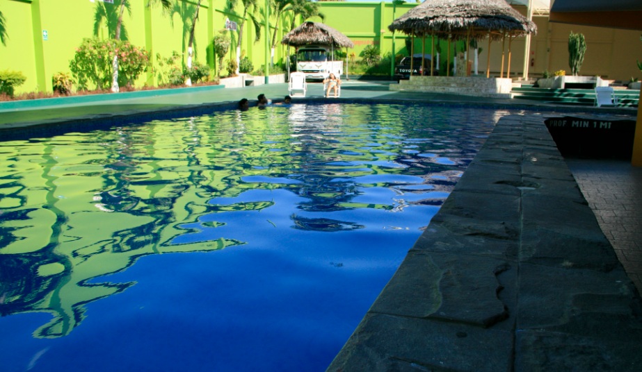 Vista Piscina Hotel Parthenon