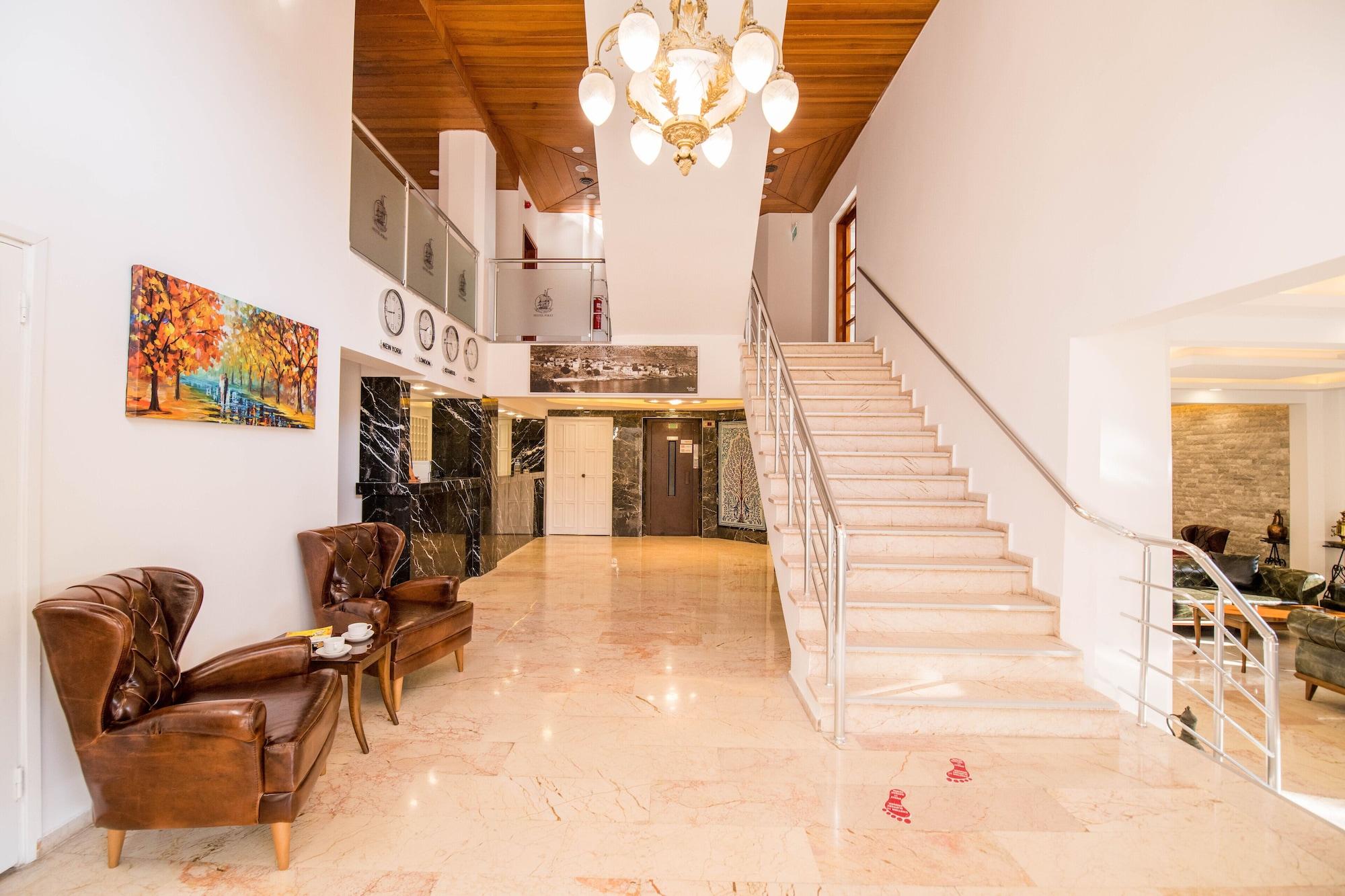 Vista Lobby Hotel Pirat