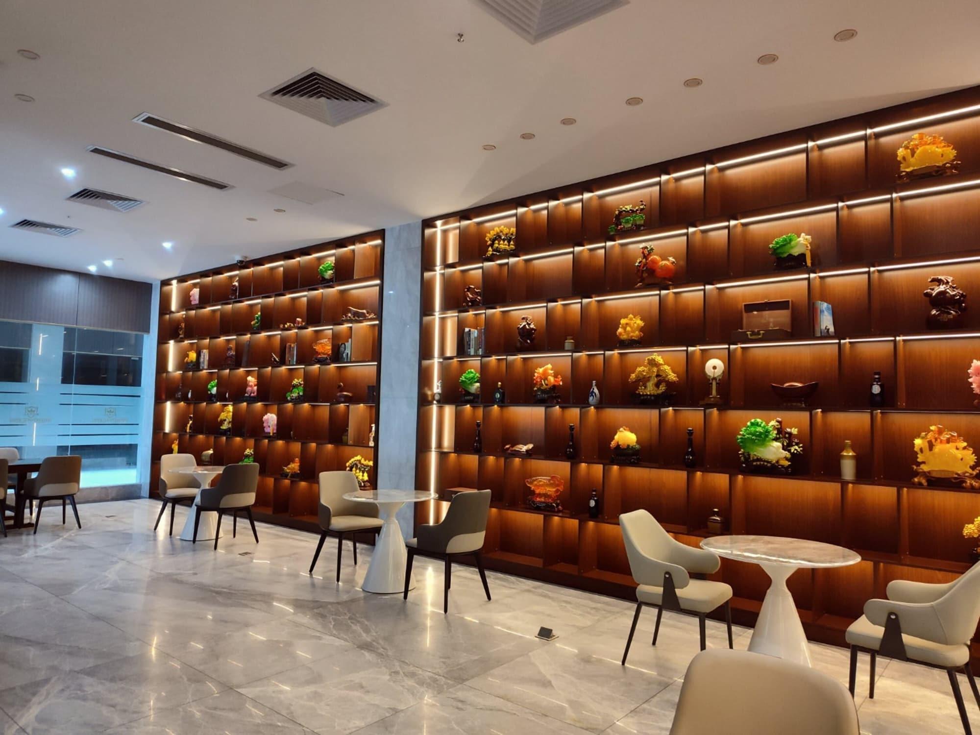 Bar/Salón Royal International Hotel