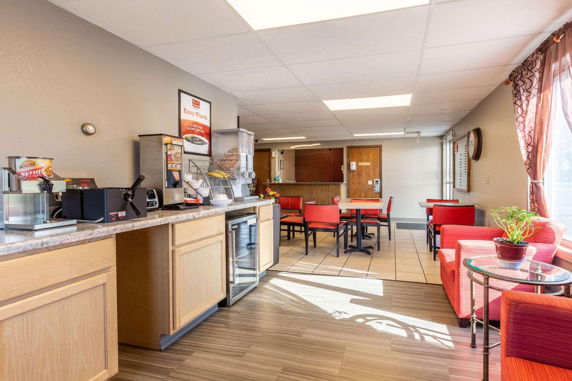 Restaurant Econo Lodge Inn & Suites