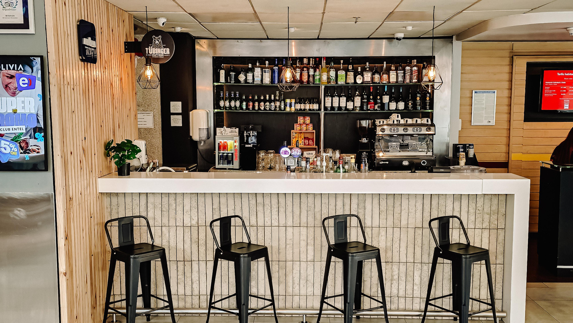 Bar/Salón Ibis Santiago Providencia