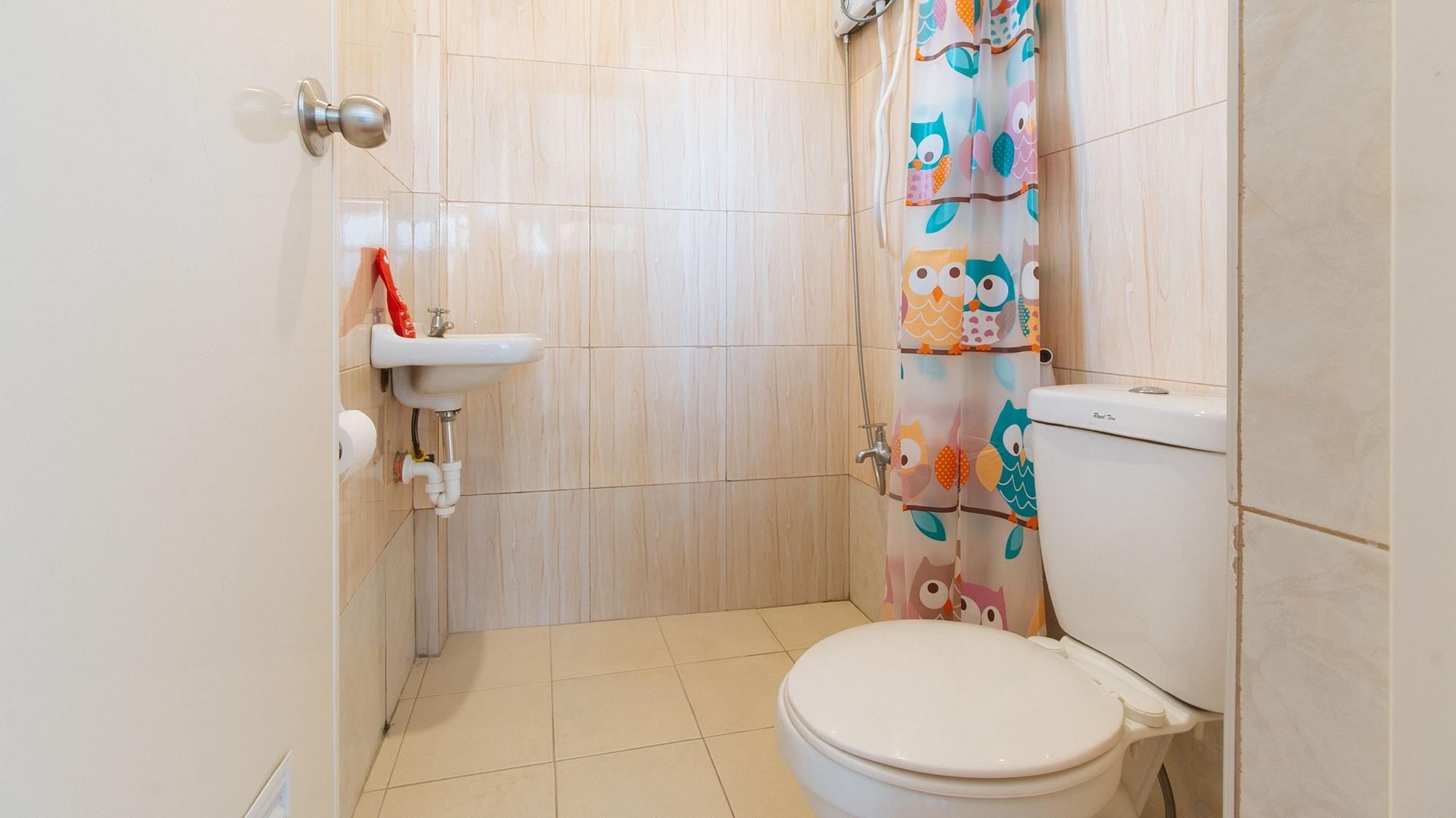Equipamiento de Habitación RedDoorz near Arca South Taguig