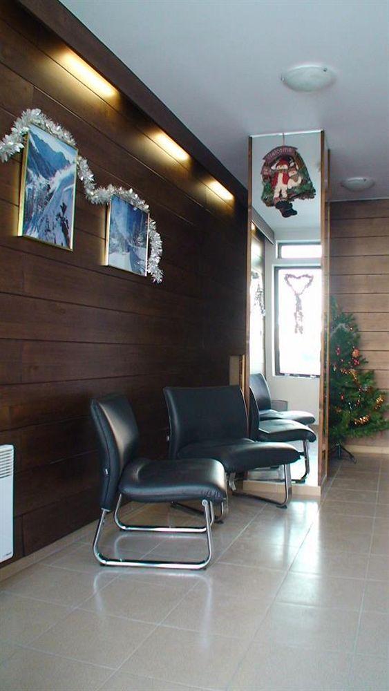 Vista Lobby Snow Pearl Residence