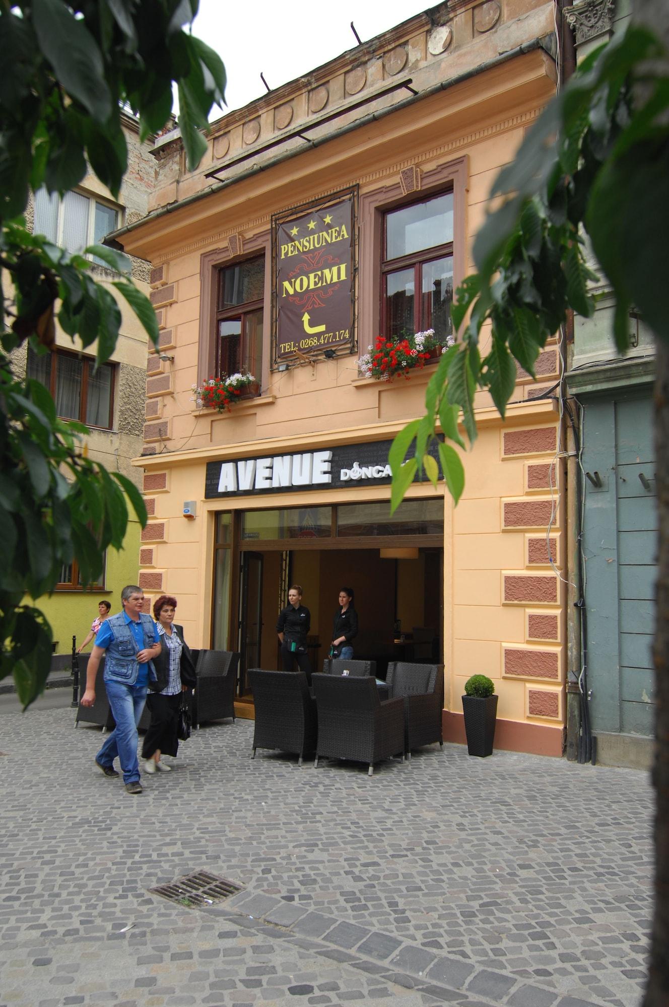 Vista Exterior Pension Noemi