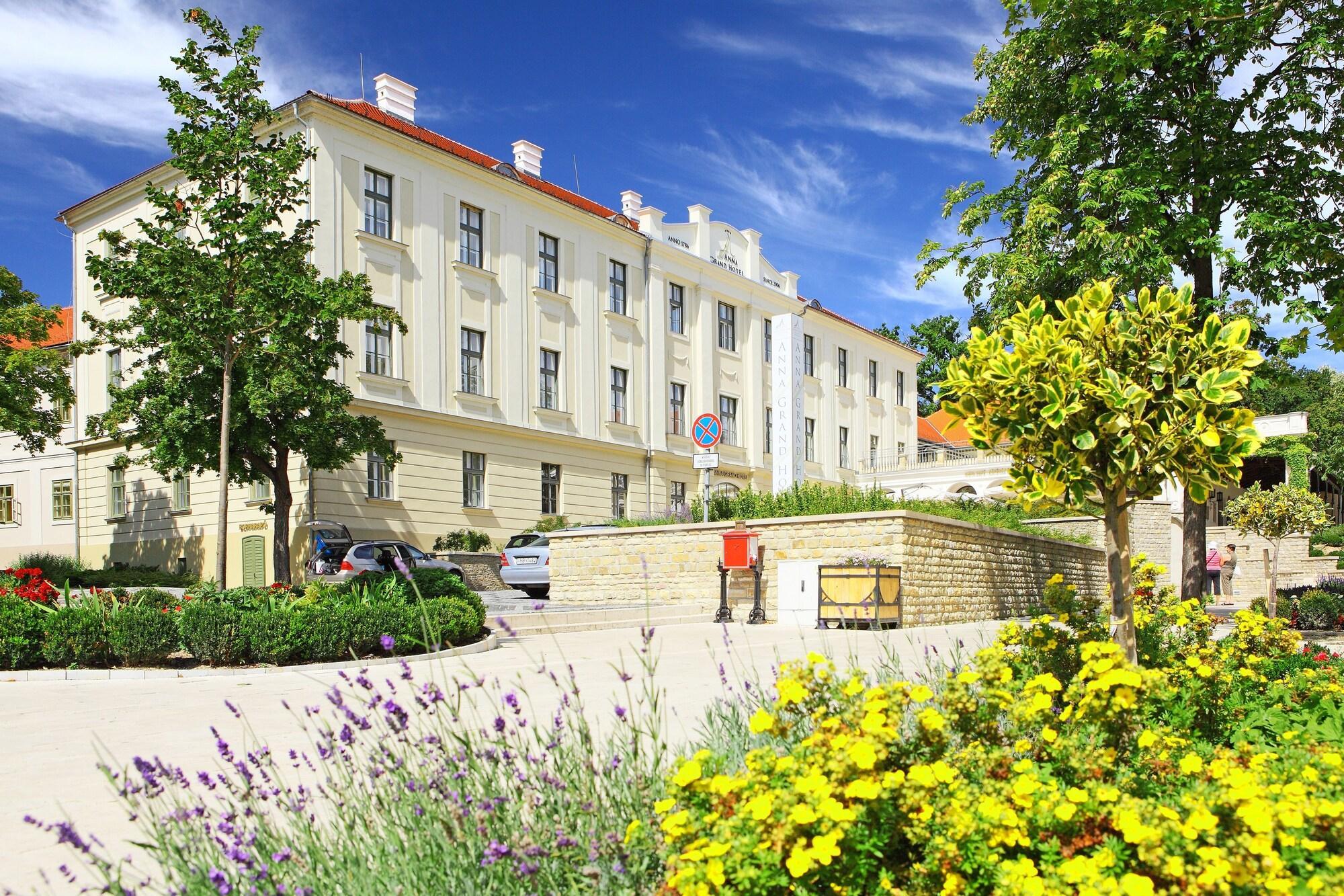 Vista Exterior Anna Grand Hotel