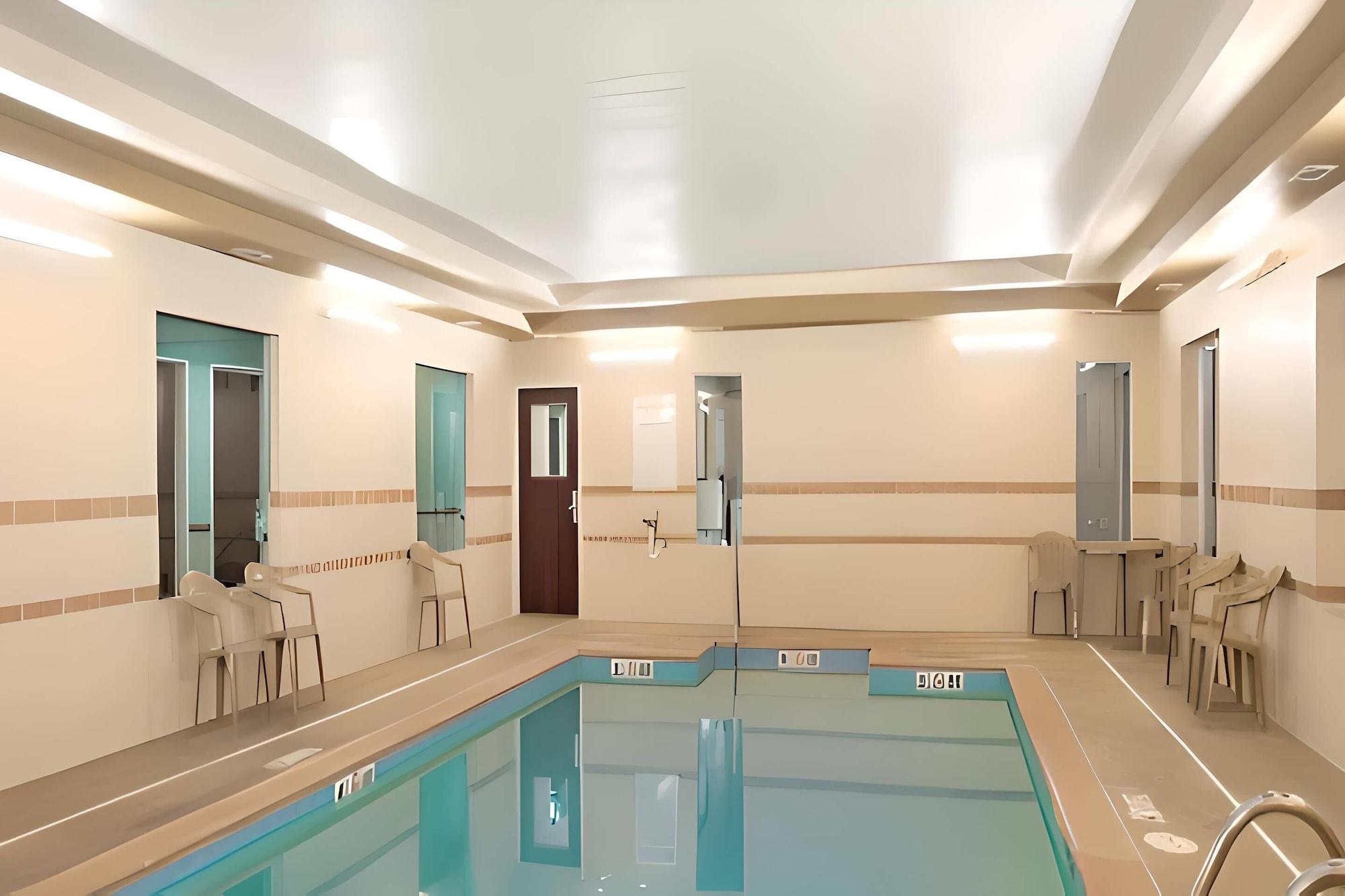 Varios Pike Inn Le Roy - Bloomington Southeast Area