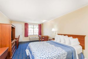 Alojamiento - Days Inn by Wyndham Dover Downtown
